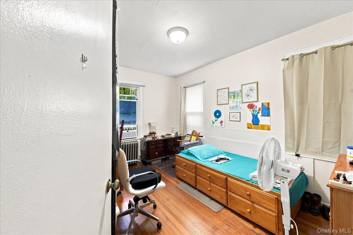 Single Family Parkview Avenue  Bronx, NY 10461, MLS-1037917-18