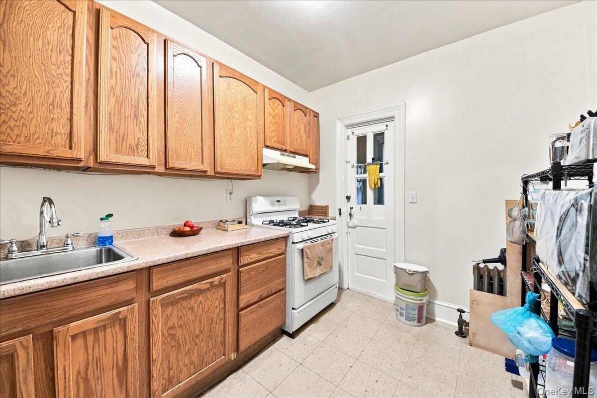 Single Family Parkview Avenue  Bronx, NY 10461, MLS-1037917-19