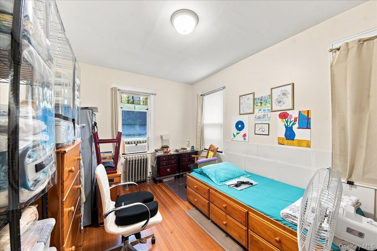 Single Family Parkview Avenue  Bronx, NY 10461, MLS-1037917-4