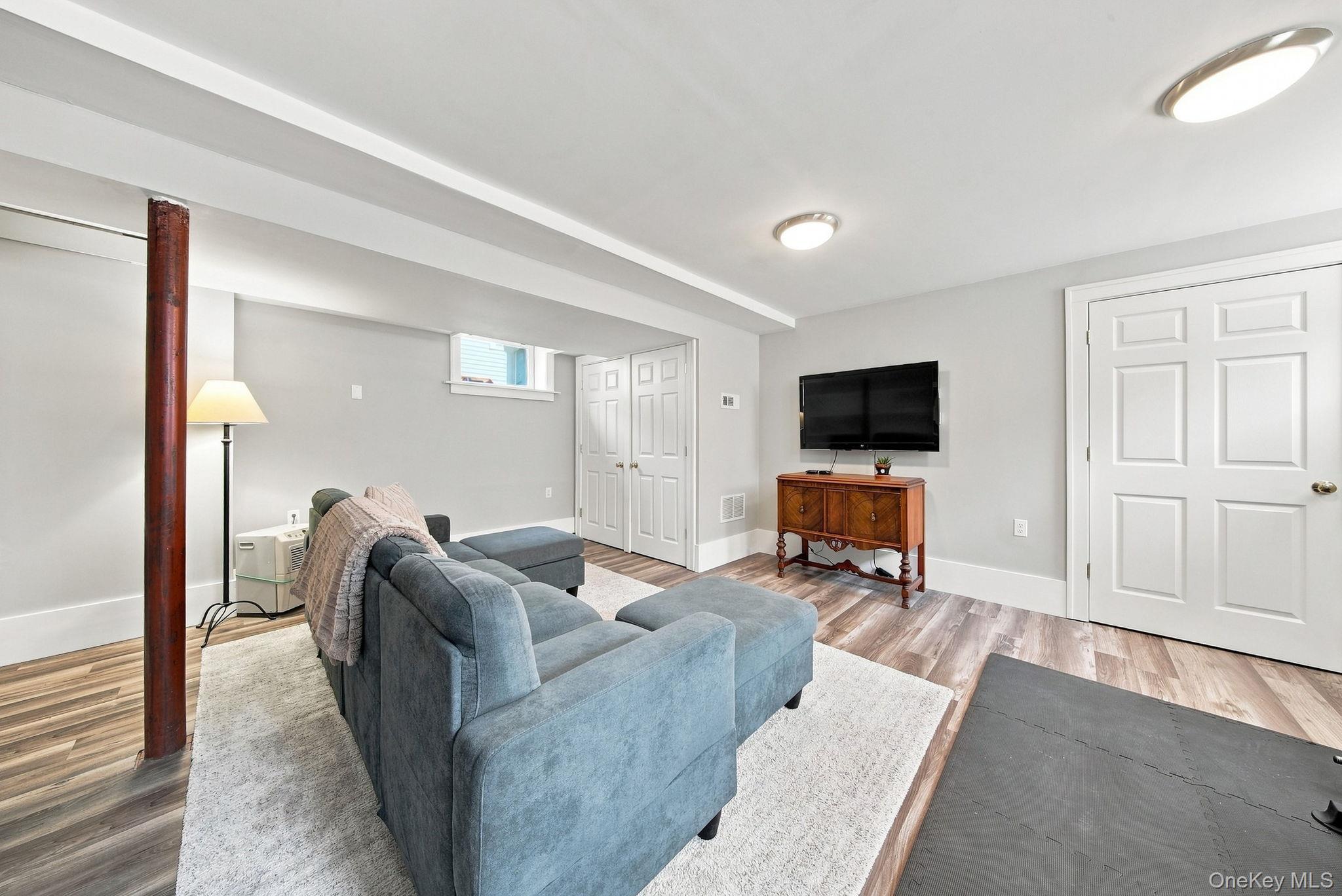 Single Family Montgomery Street Orange County, NY 10924, MLS-1037919-19