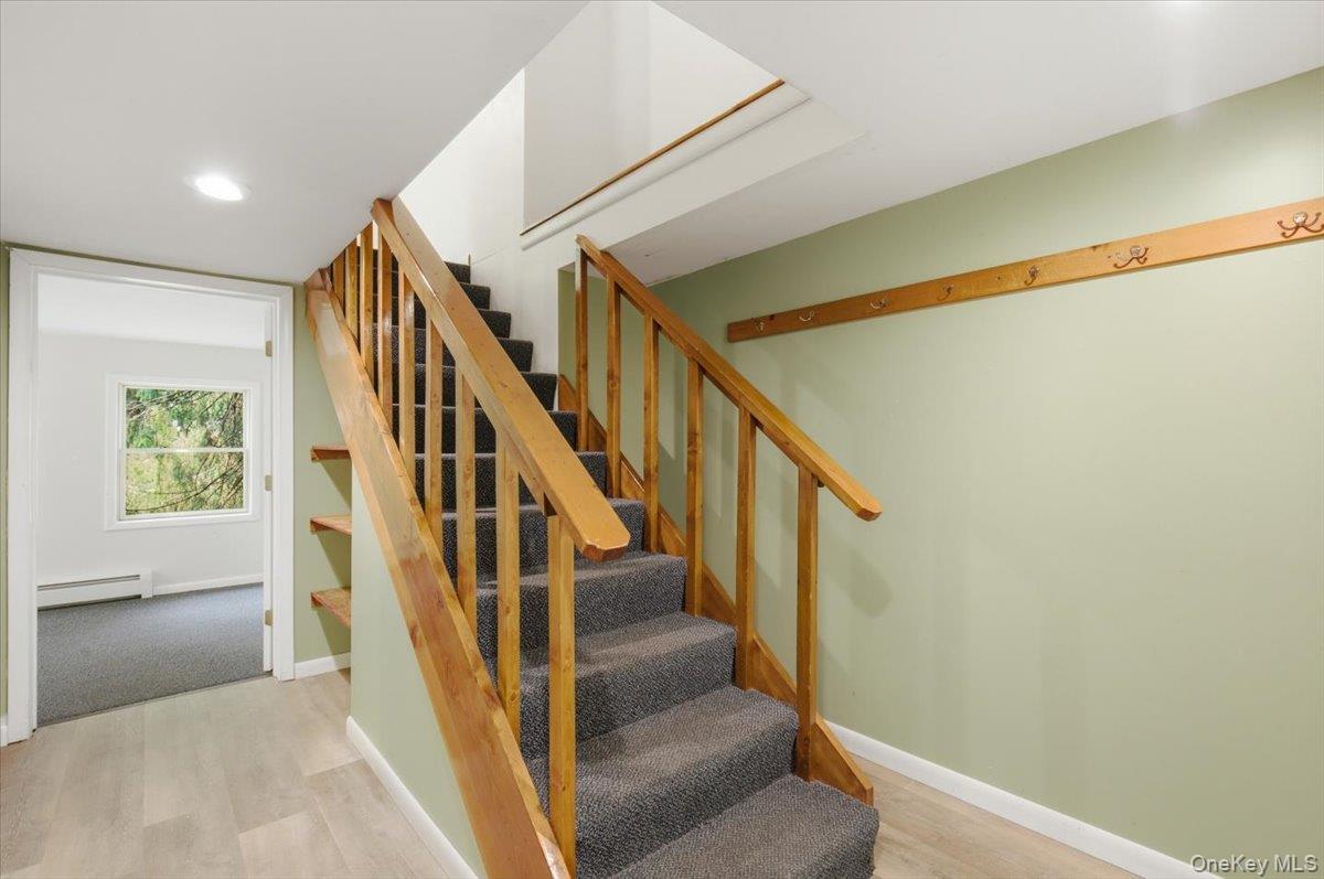 Single Family Favorito Road  Greene County, NY 12413, MLS-1037921-28