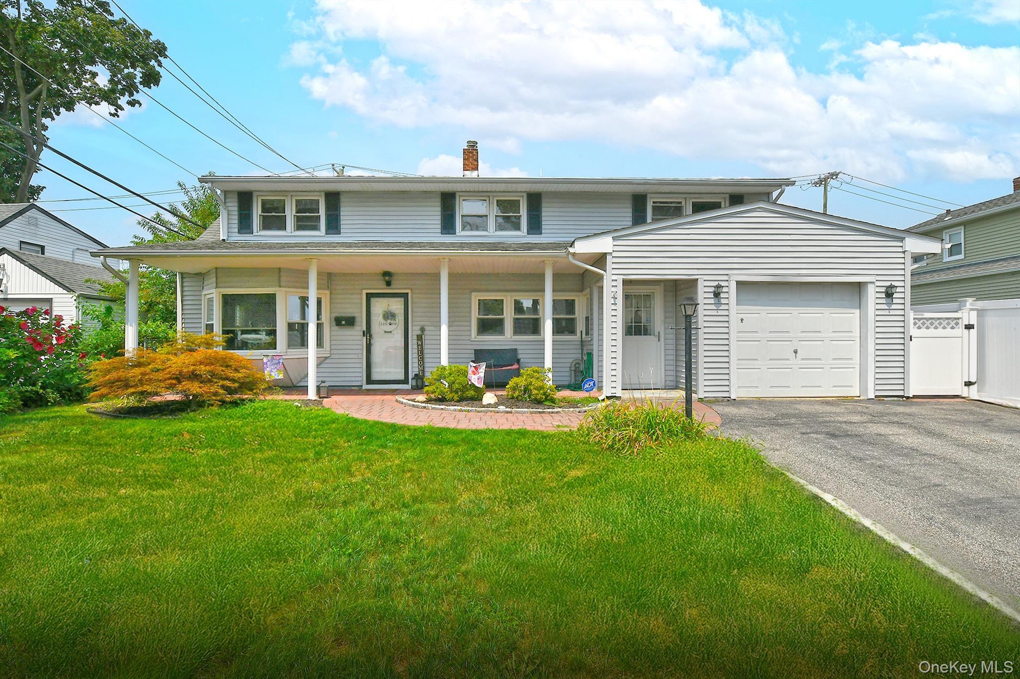 Single Family Periwinkle Road Nassau County, NY 11756, MLS-1037934-2