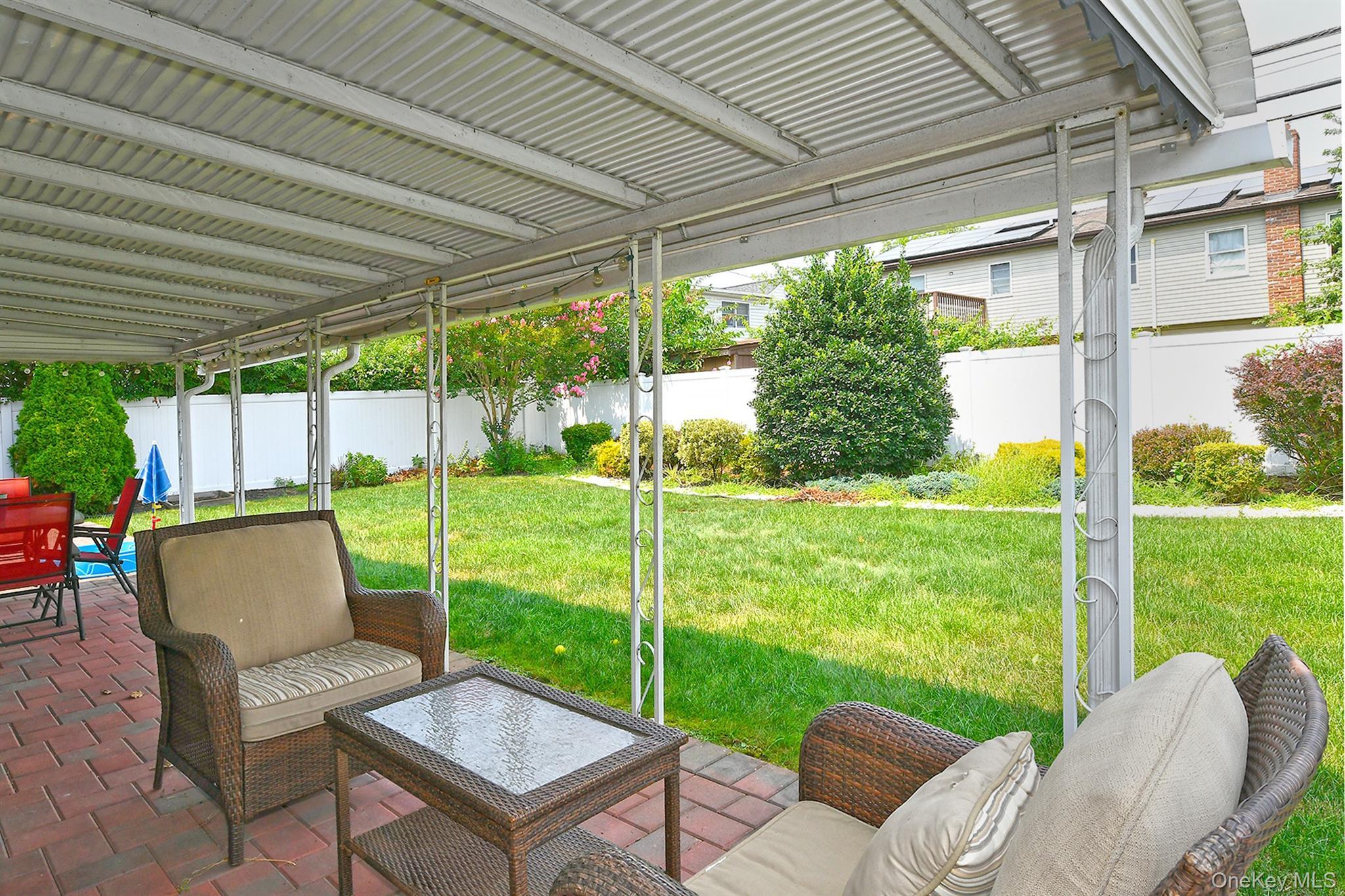 Single Family Periwinkle Road Nassau County, NY 11756, MLS-1037934-20