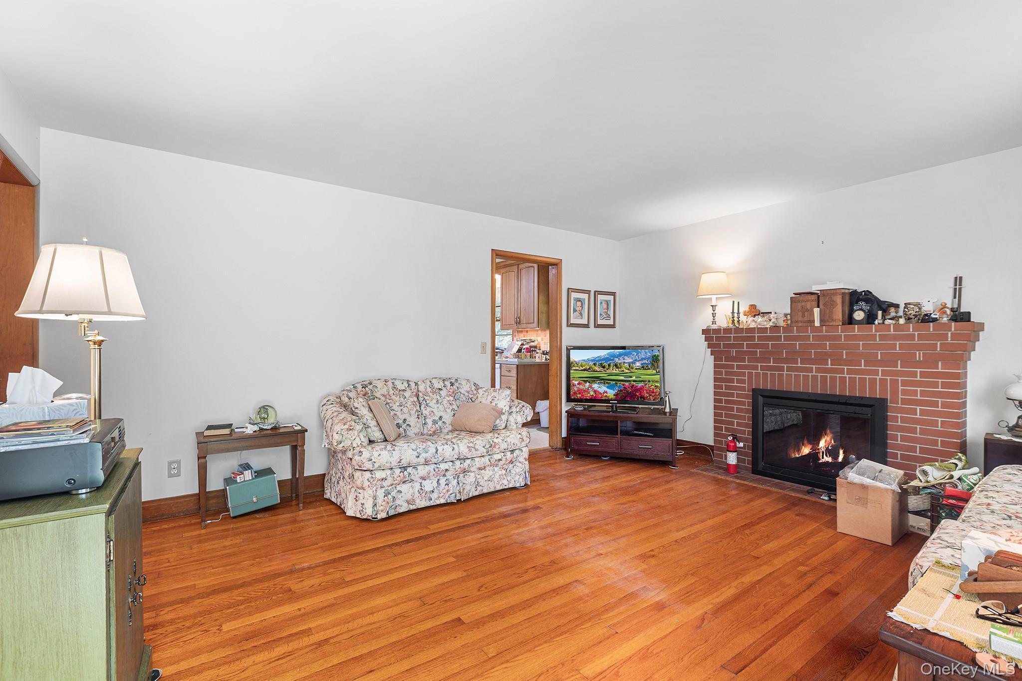 Single Family Hillis Terrace Dutchess County, NY 12603, MLS-1037936-4