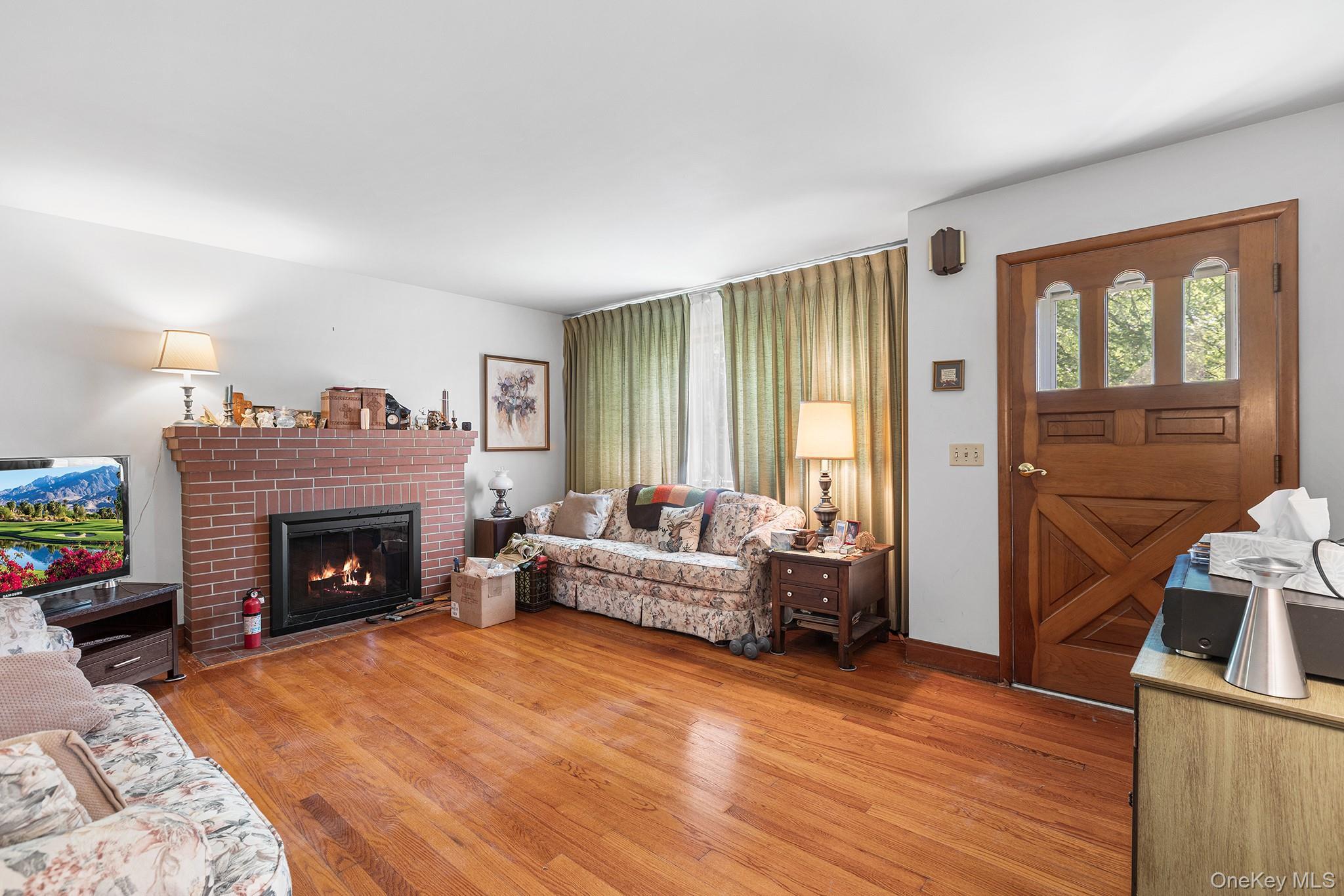 Single Family Hillis Terrace Dutchess County, NY 12603, MLS-1037936-5
