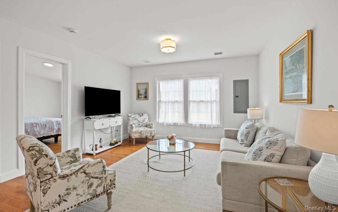 Single Family Pleasant Avenue Suffolk County, NY 11977, MLS-1037938-14