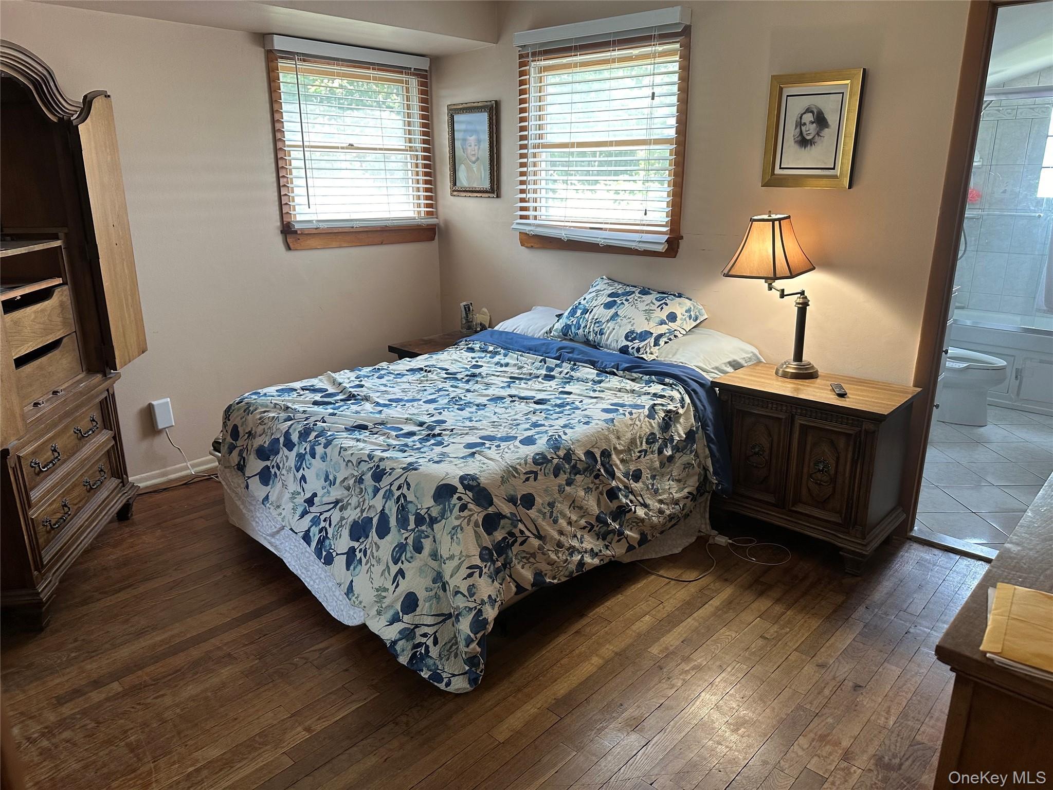 Single Family N Gardiner Drive Suffolk County, NY 11706, MLS-1037951-15