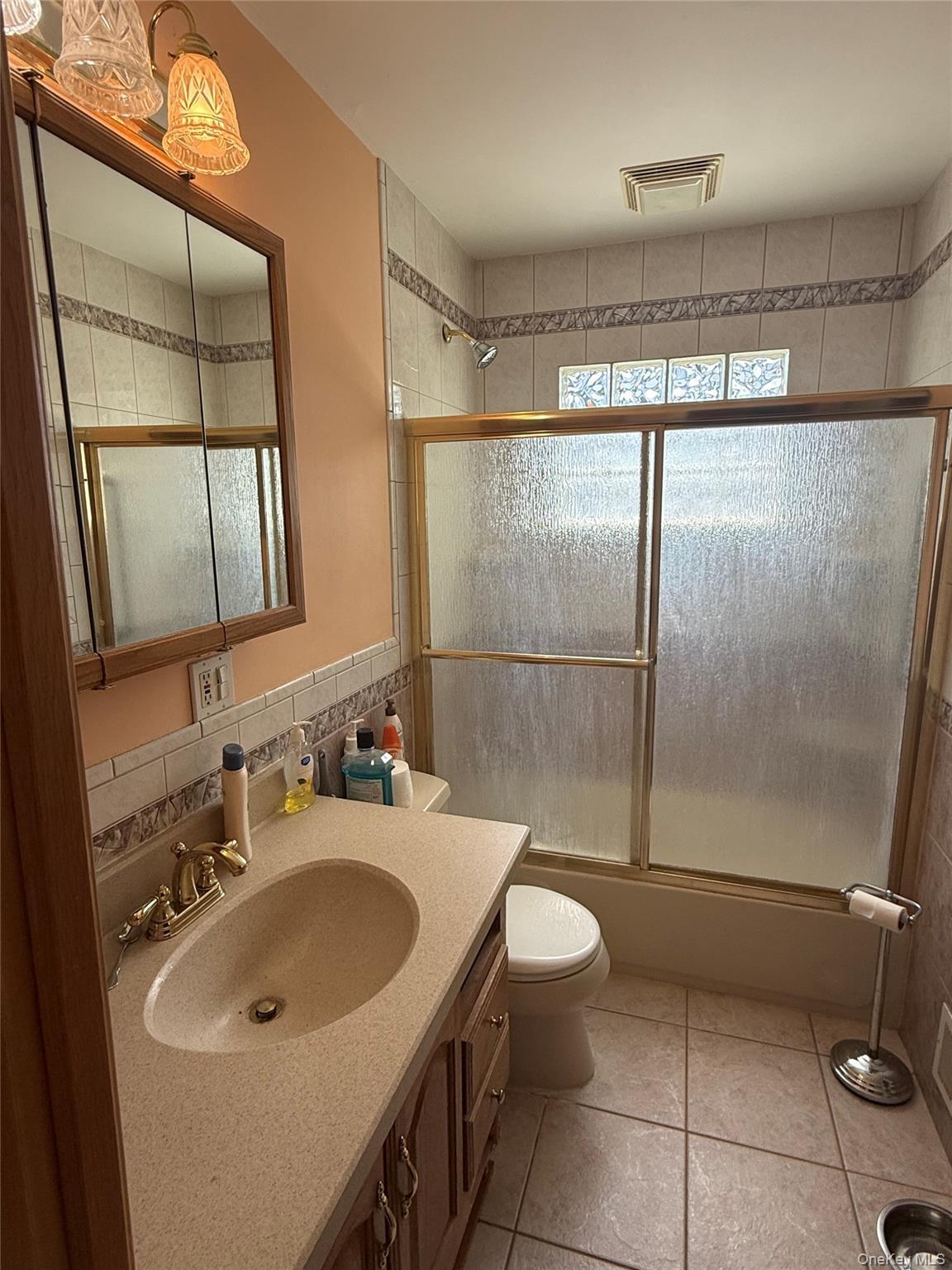 Single Family N Gardiner Drive Suffolk County, NY 11706, MLS-1037951-5