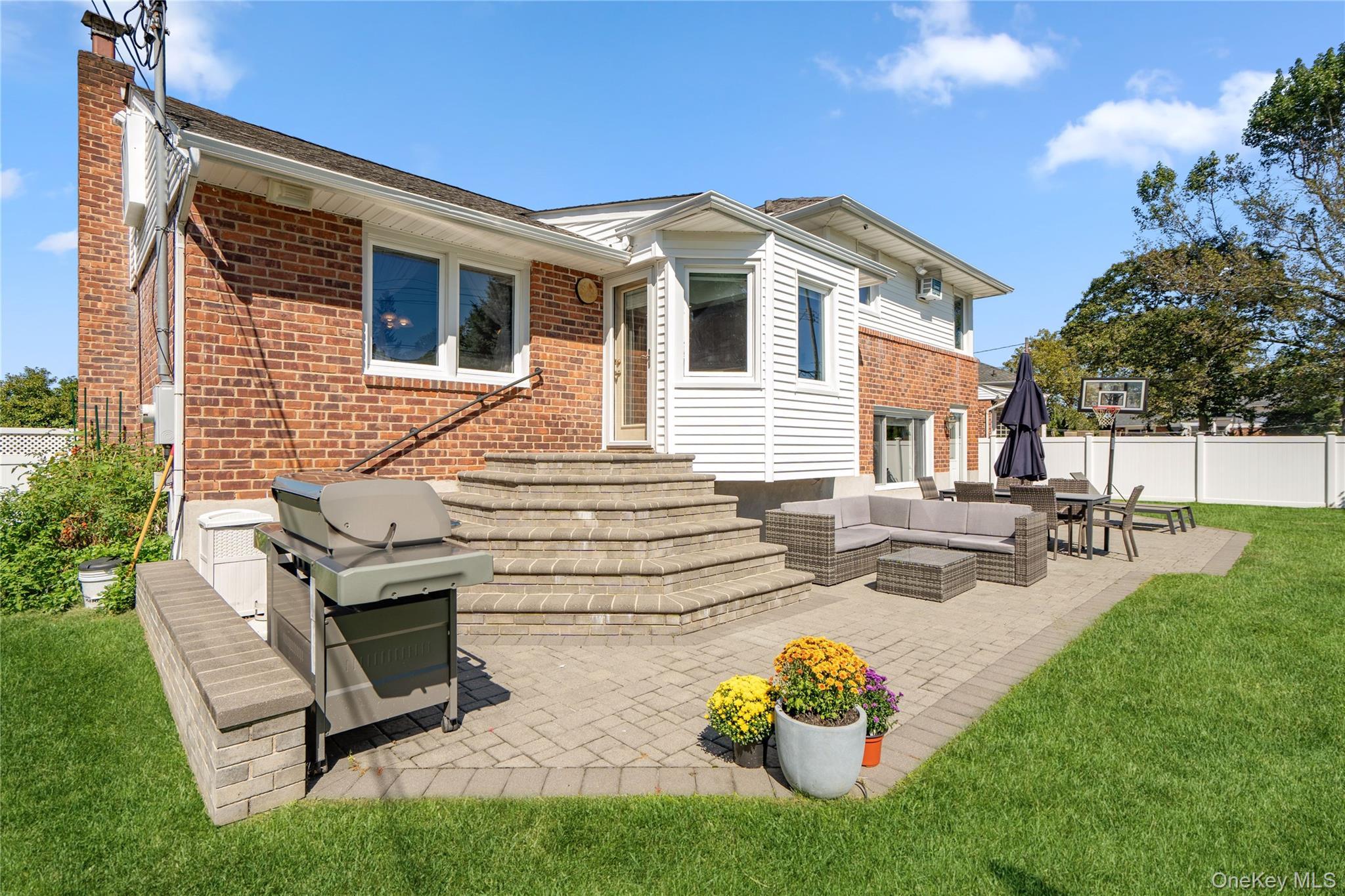Single Family N Suffolk Avenue  Nassau County, NY 11758, MLS-1037953-34