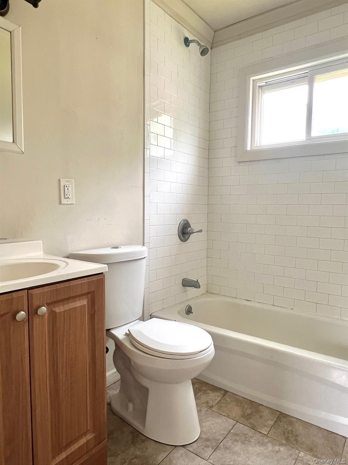Single Family N Thompson Drive  Suffolk County, NY 11706, MLS-1037958-5