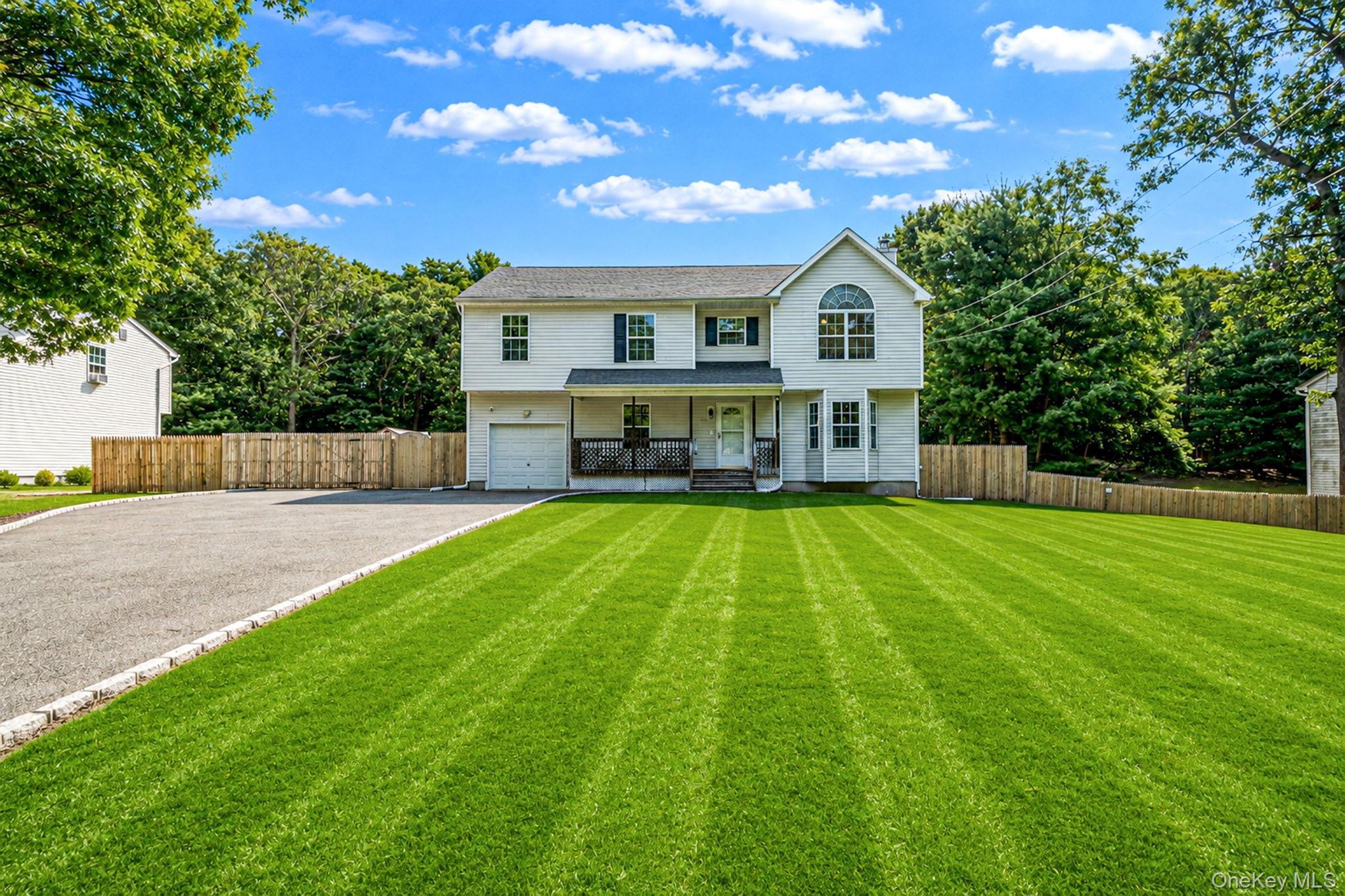 Single Family Cedar Lane Suffolk County, NY 11763, MLS-1037959-3
