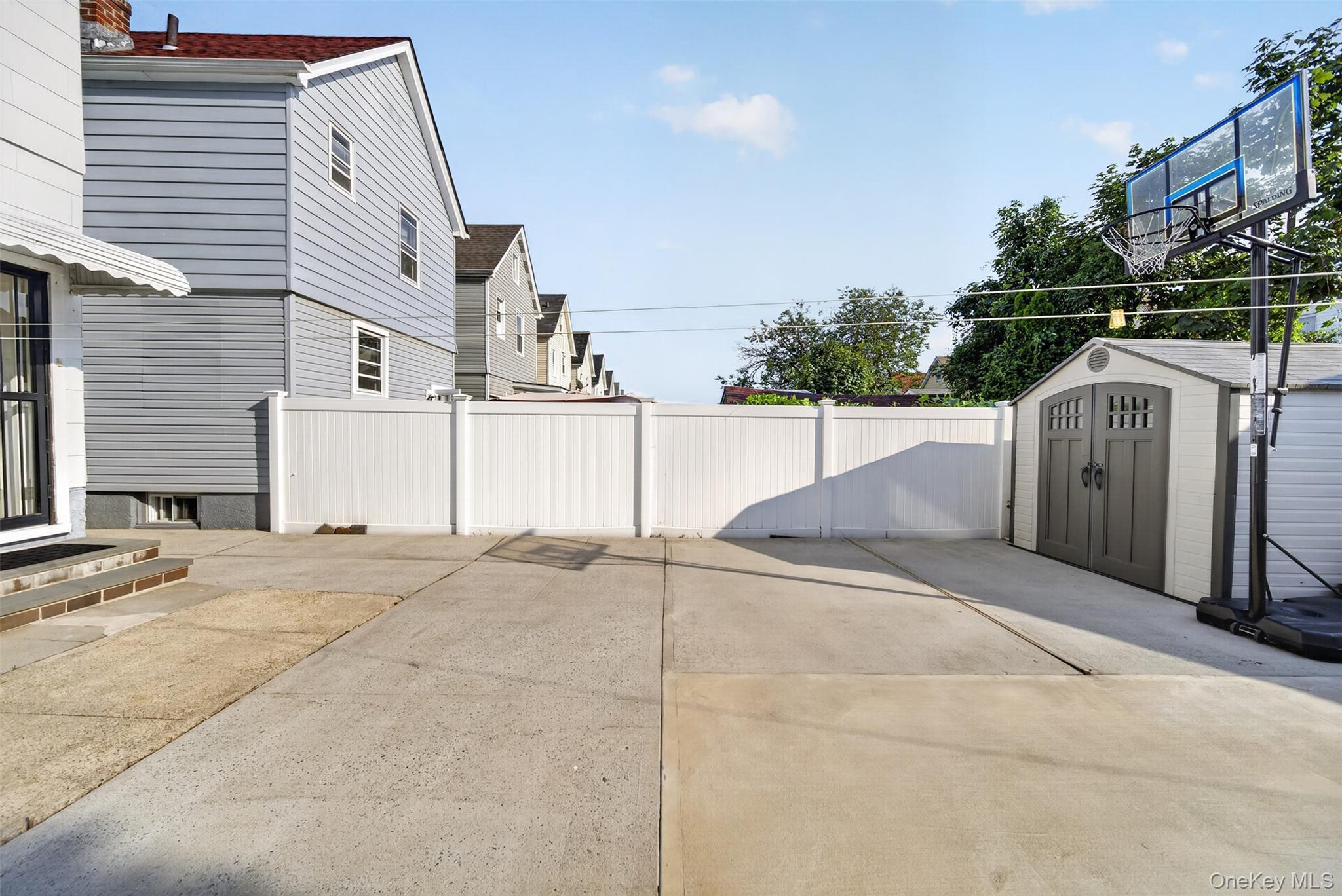 Single Family 204th Street Queens, NY 11423, MLS-1037989-13