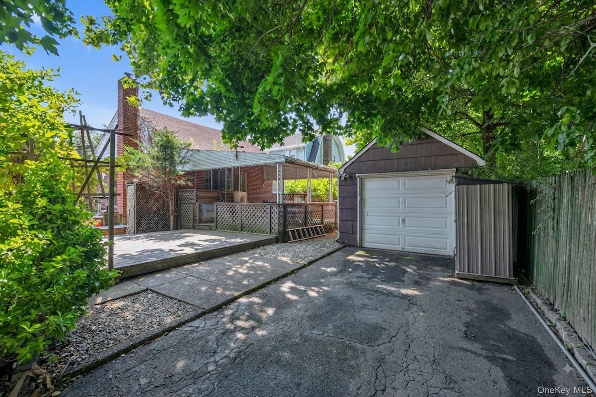 Single Family Claflin Boulevard Nassau County, NY 11010, MLS-1037993-32