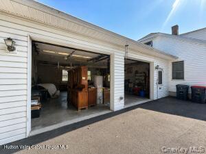 Single Family Columbia Street  Ulster County, NY 12401, MLS-1037994-15
