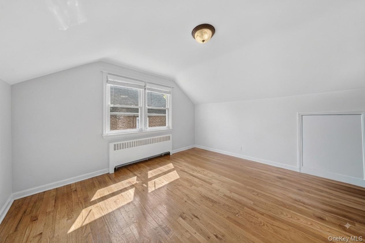 Single Family 28th Avenue Queens, NY 11354, MLS-1038004-19