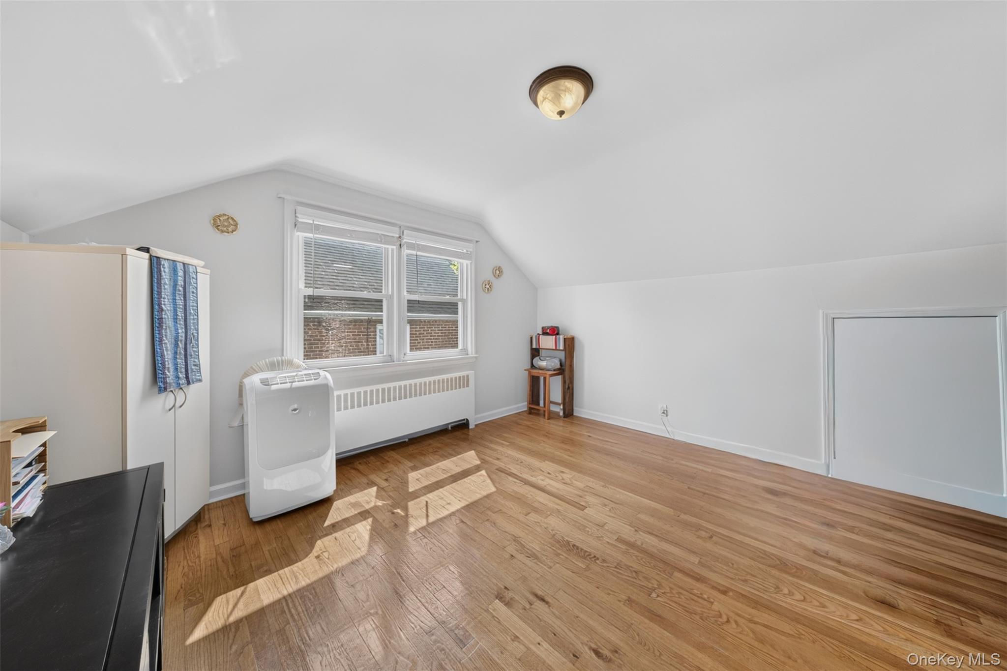 Single Family 28th Avenue Queens, NY 11354, MLS-1038004-21