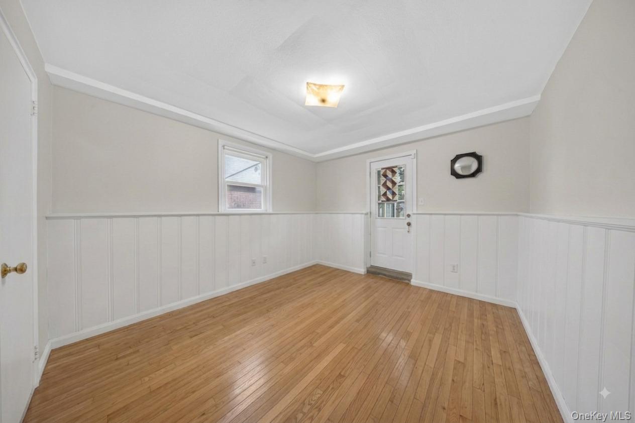 Single Family 28th Avenue Queens, NY 11354, MLS-1038004-22