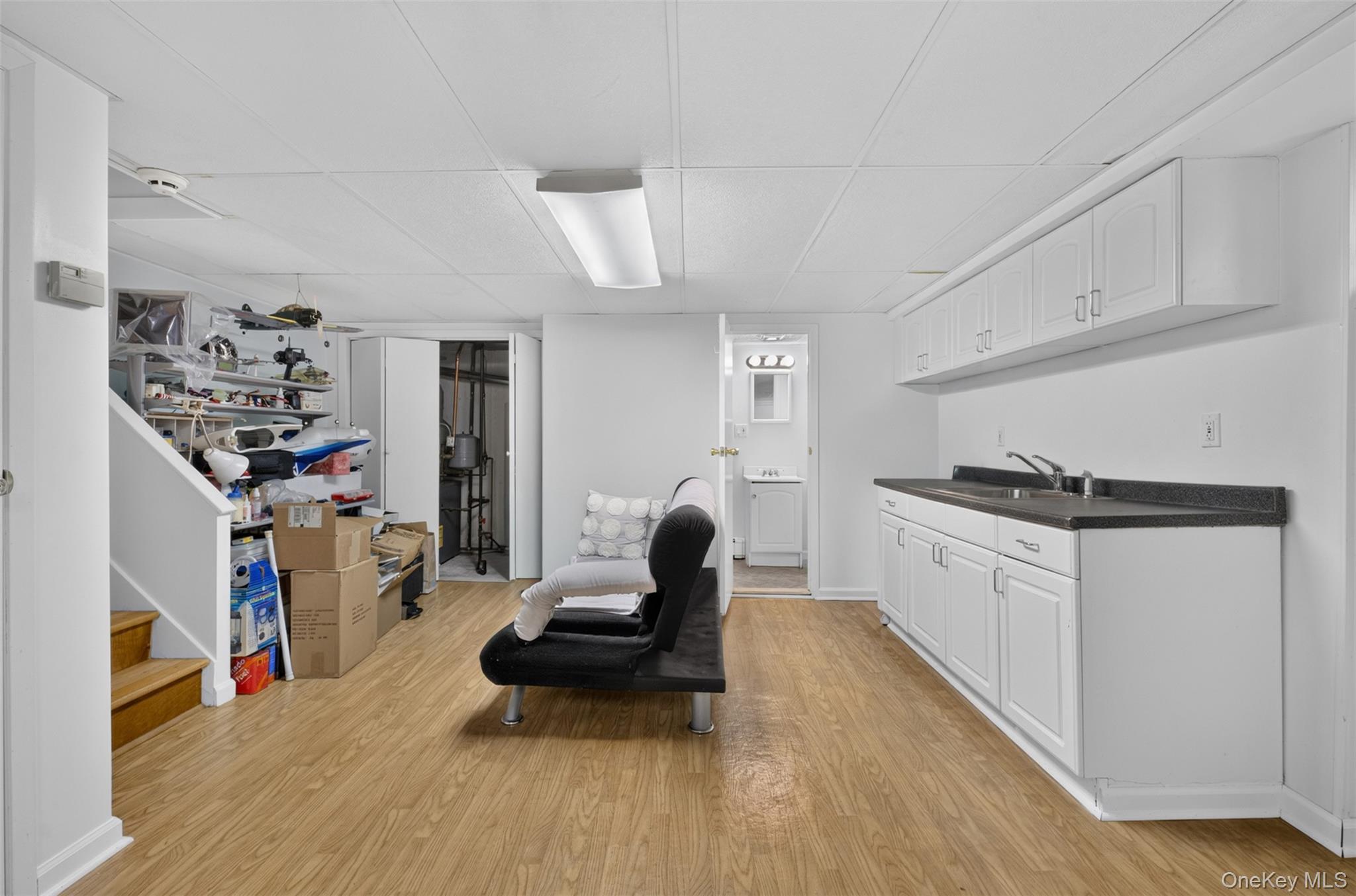 Single Family 28th Avenue Queens, NY 11354, MLS-1038004-25