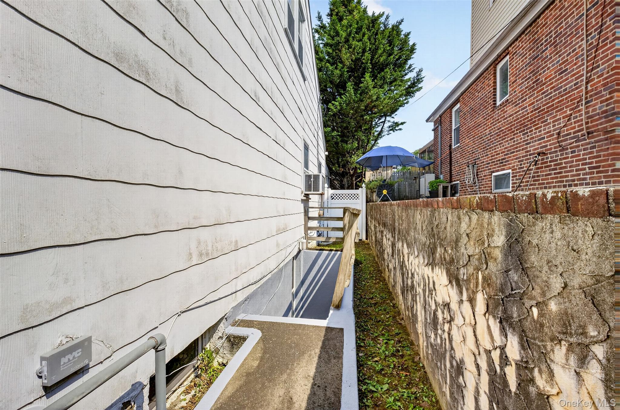Single Family 28th Avenue Queens, NY 11354, MLS-1038004-29