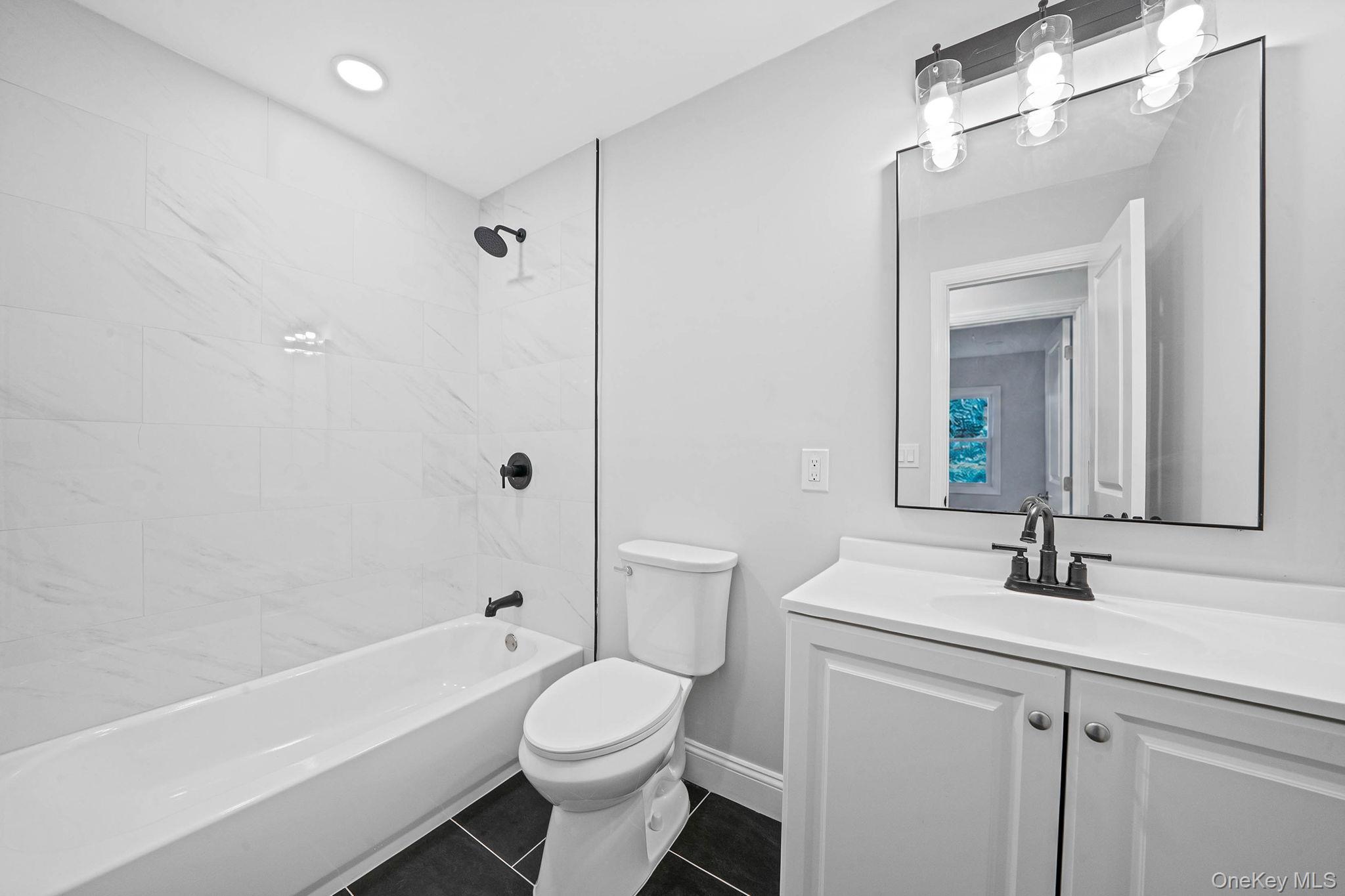 Single Family Elder Drive Suffolk County, NY 11951, MLS-1038016-10