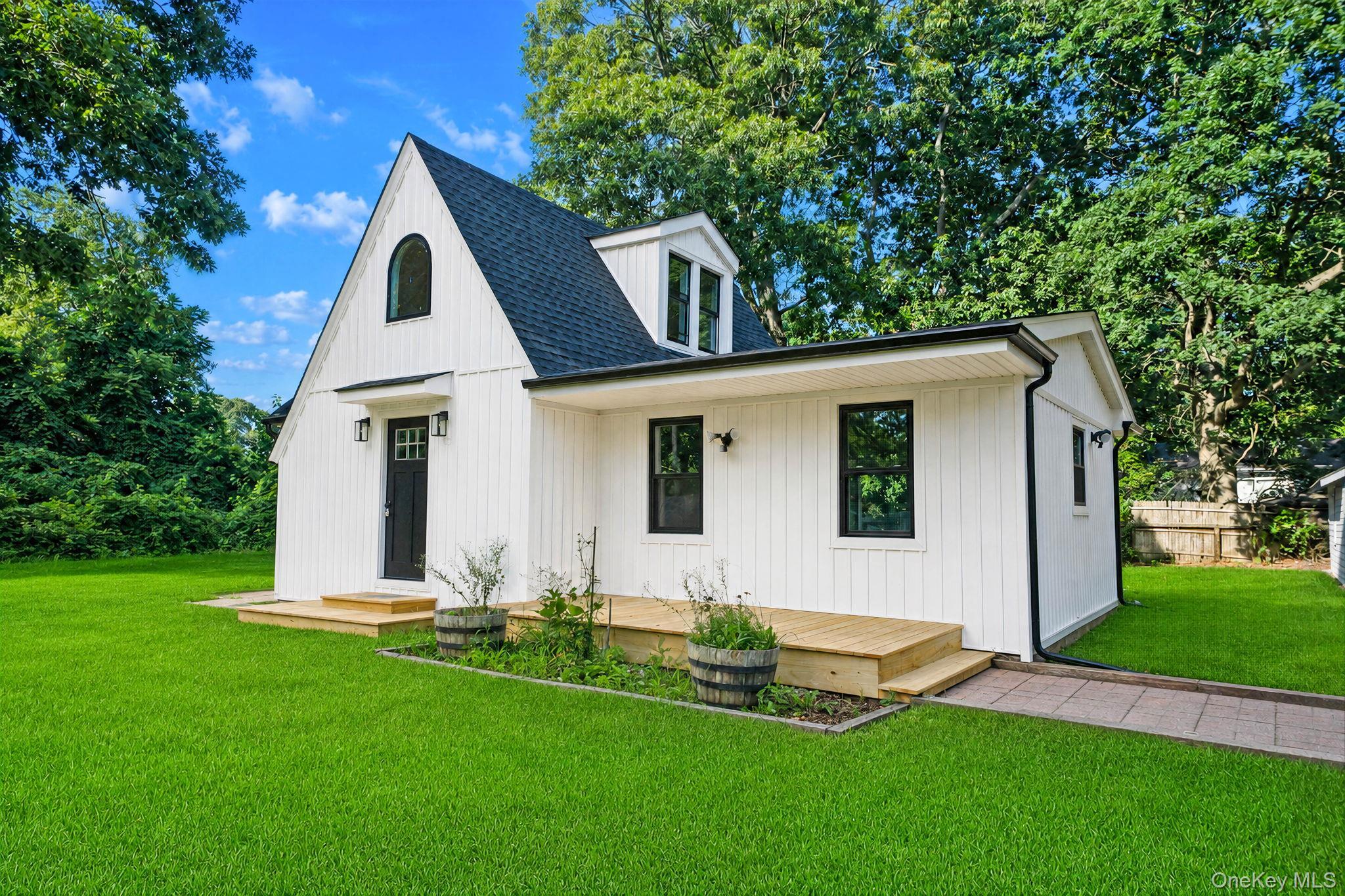 Single Family Elder Drive Suffolk County, NY 11951, MLS-1038016-2