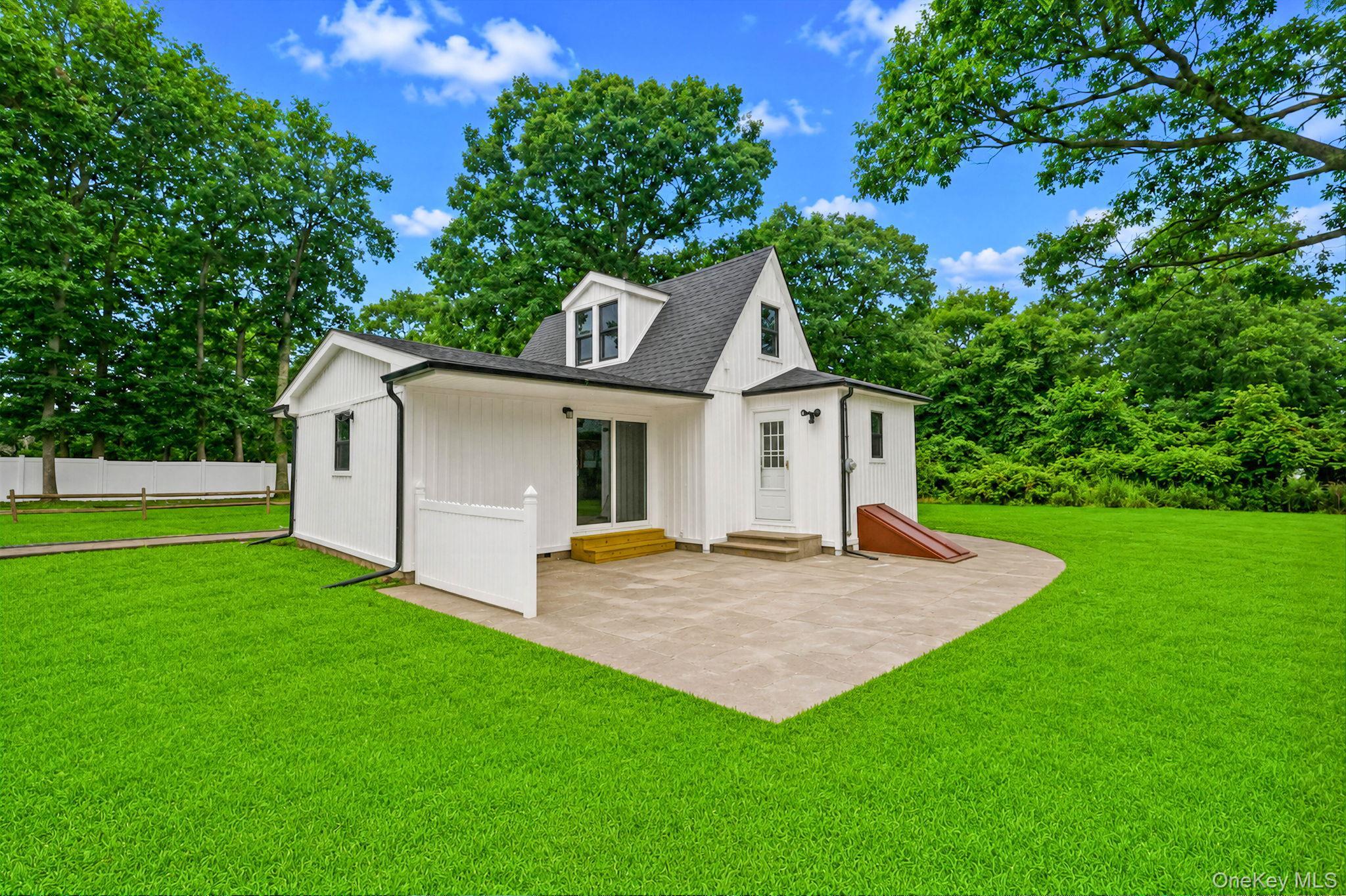 Single Family Elder Drive Suffolk County, NY 11951, MLS-1038016-20