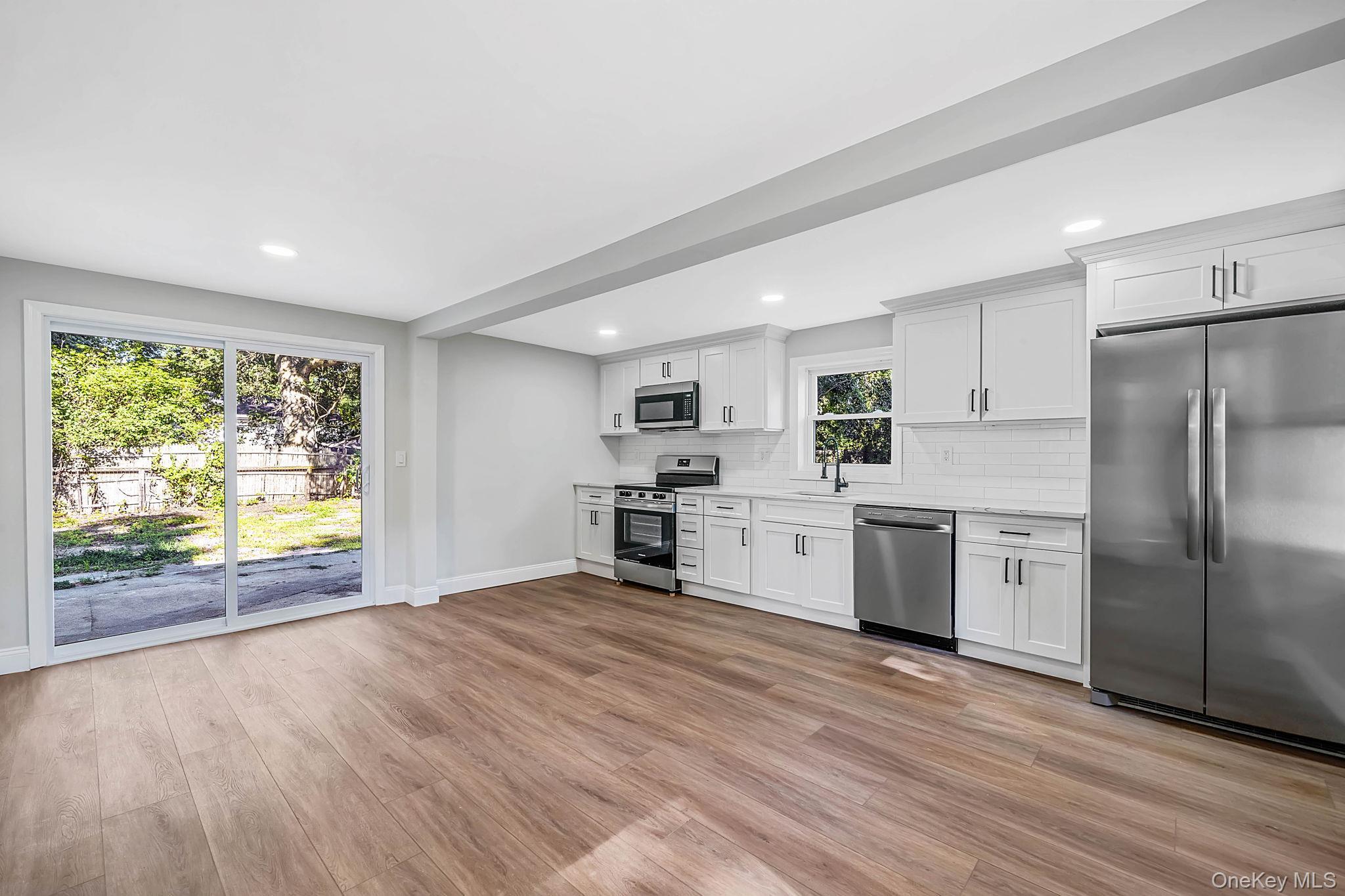 Single Family Elder Drive Suffolk County, NY 11951, MLS-1038016-6