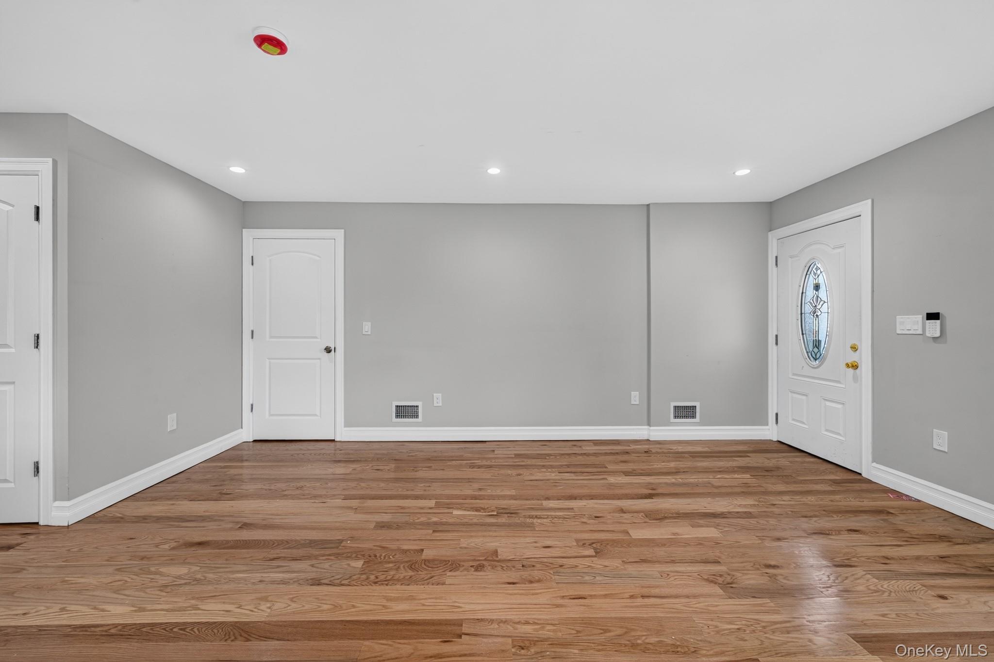 Single Family 154th Street  Queens, NY 11434, MLS-1038017-5