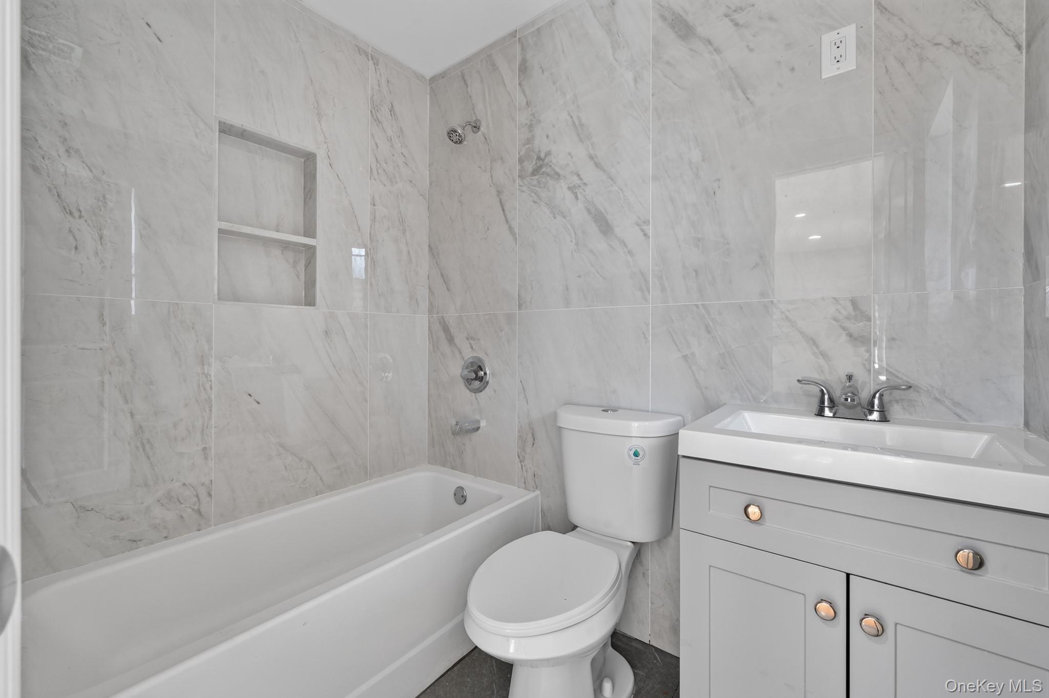 Single Family 154th Street  Queens, NY 11434, MLS-1038017-8
