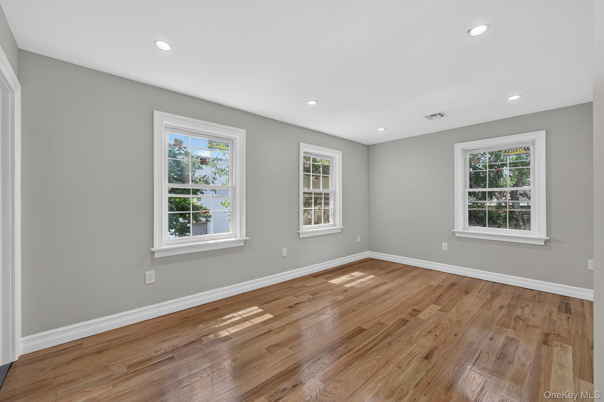 Single Family 154th Street  Queens, NY 11434, MLS-1038017-9