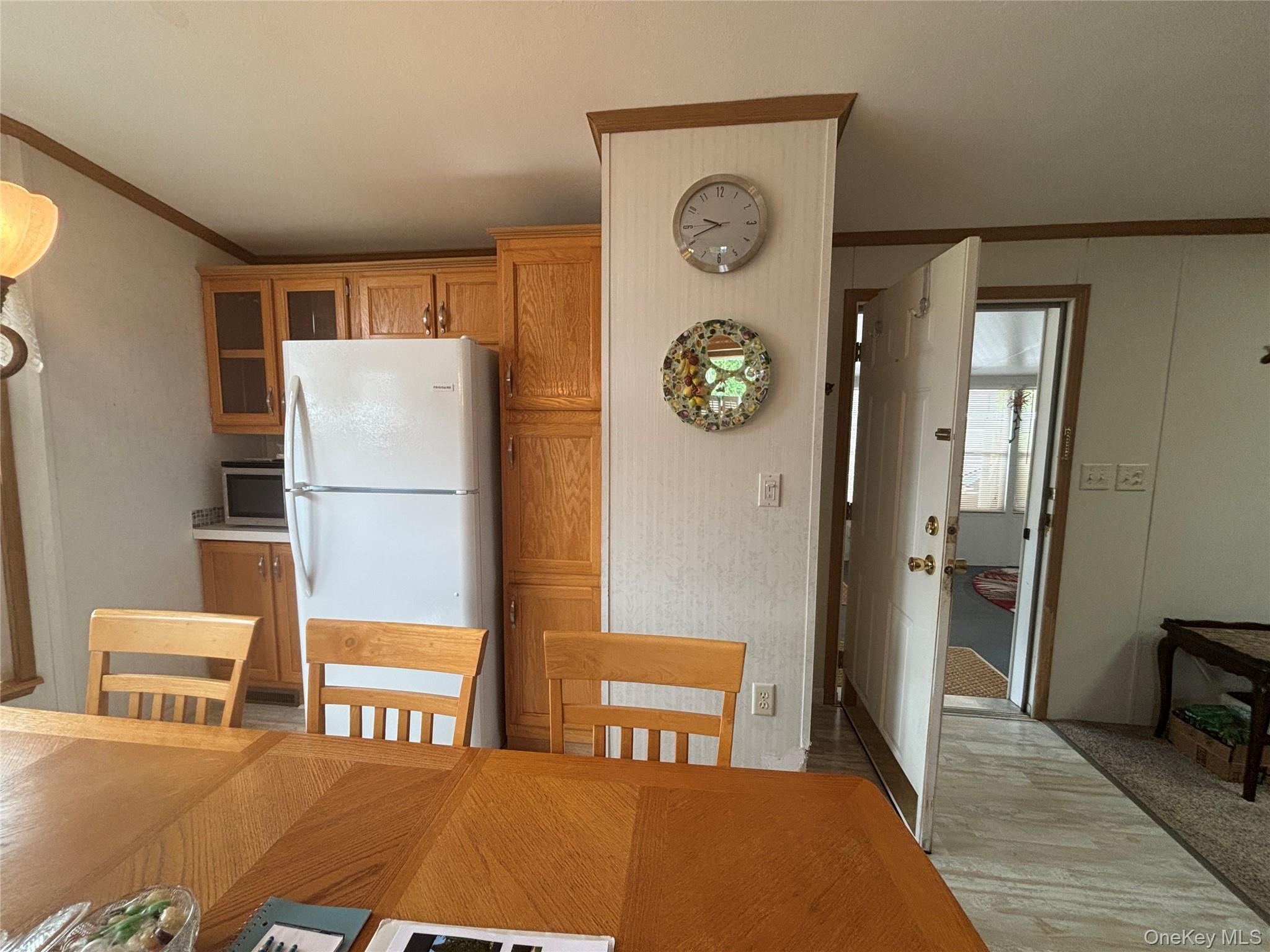 Single Family Old Country Road  Suffolk County, NY 11901, MLS-1038025-14
