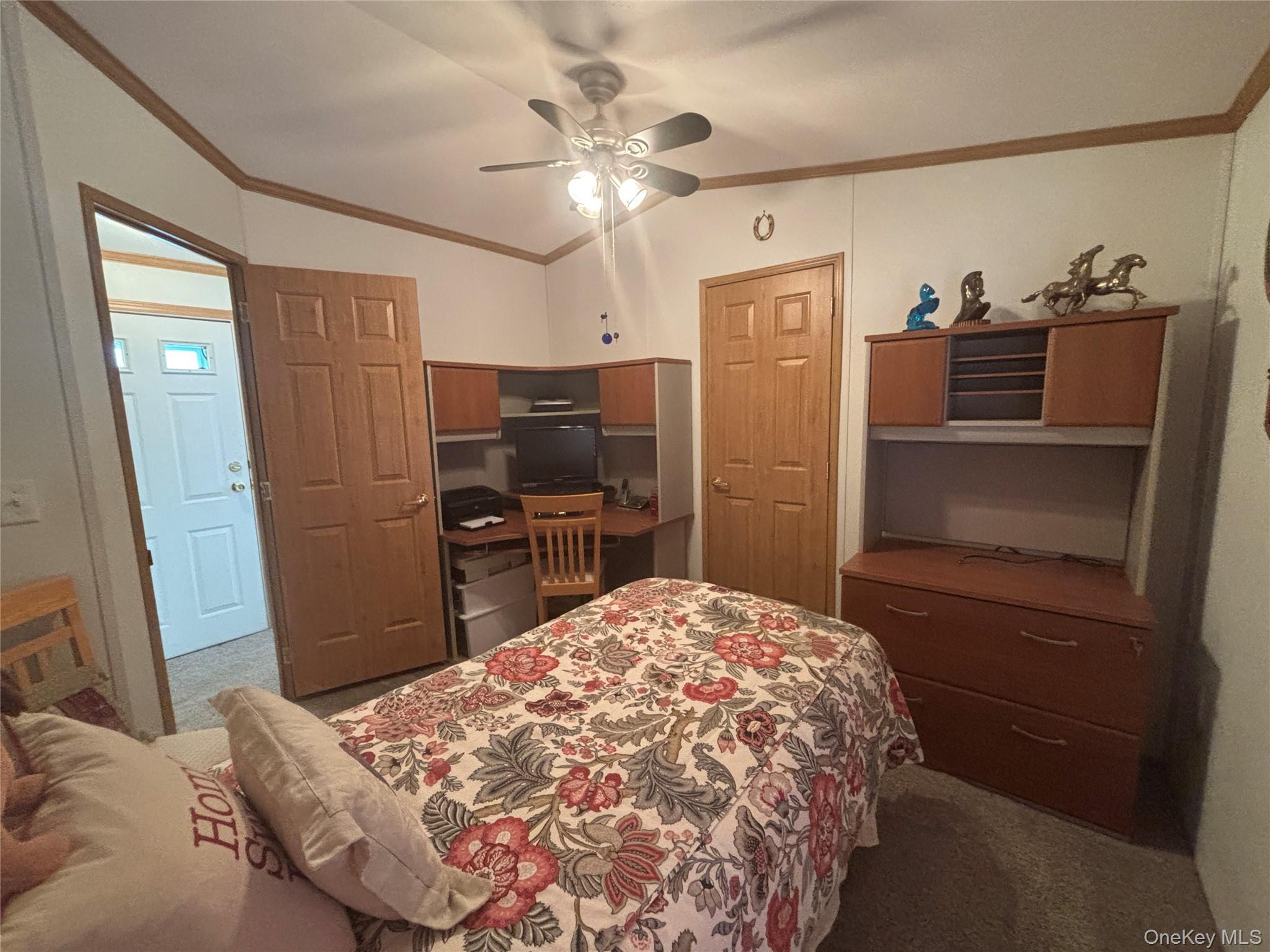 Single Family Old Country Road  Suffolk County, NY 11901, MLS-1038025-22
