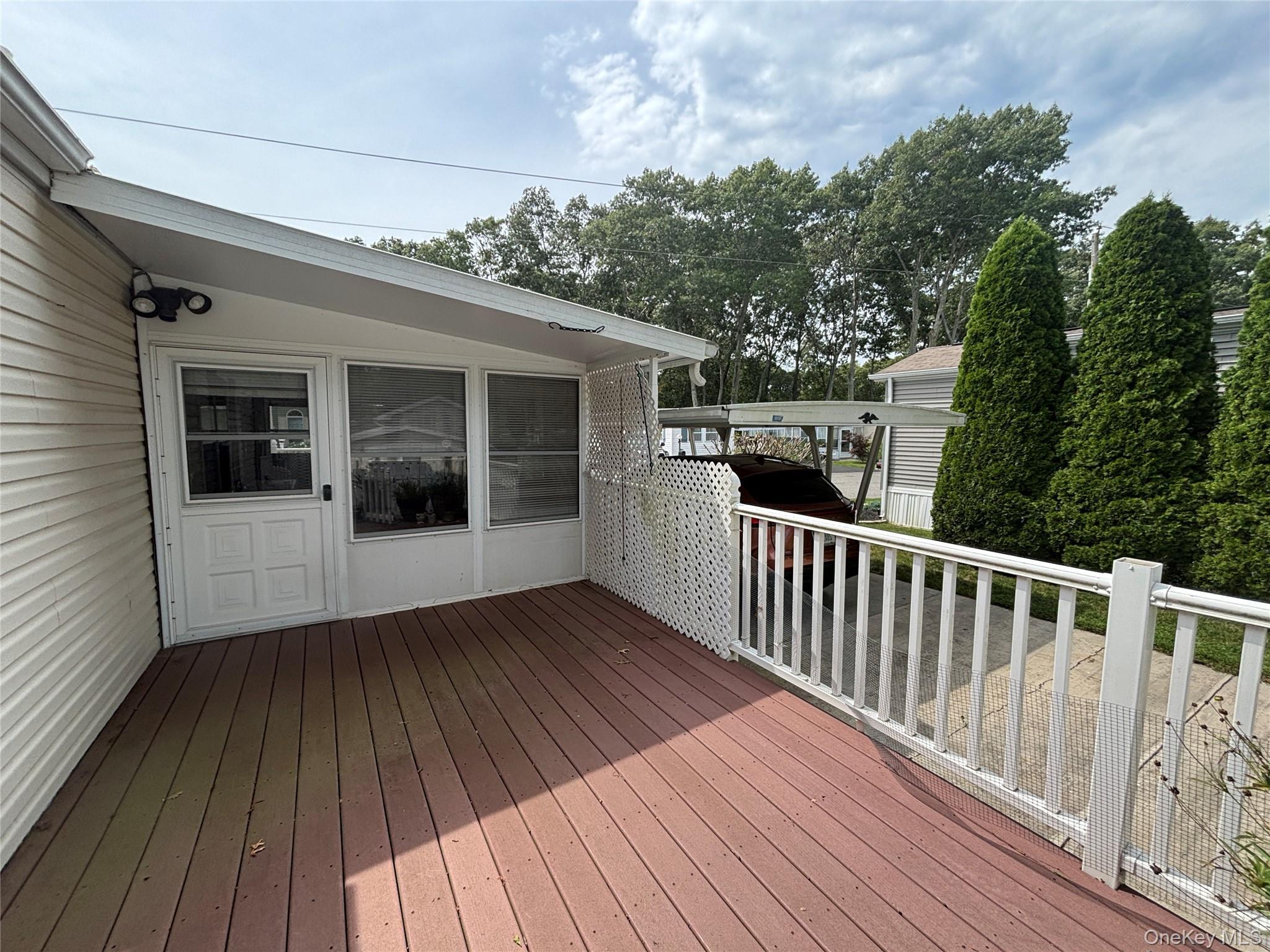 Single Family Old Country Road  Suffolk County, NY 11901, MLS-1038025-35