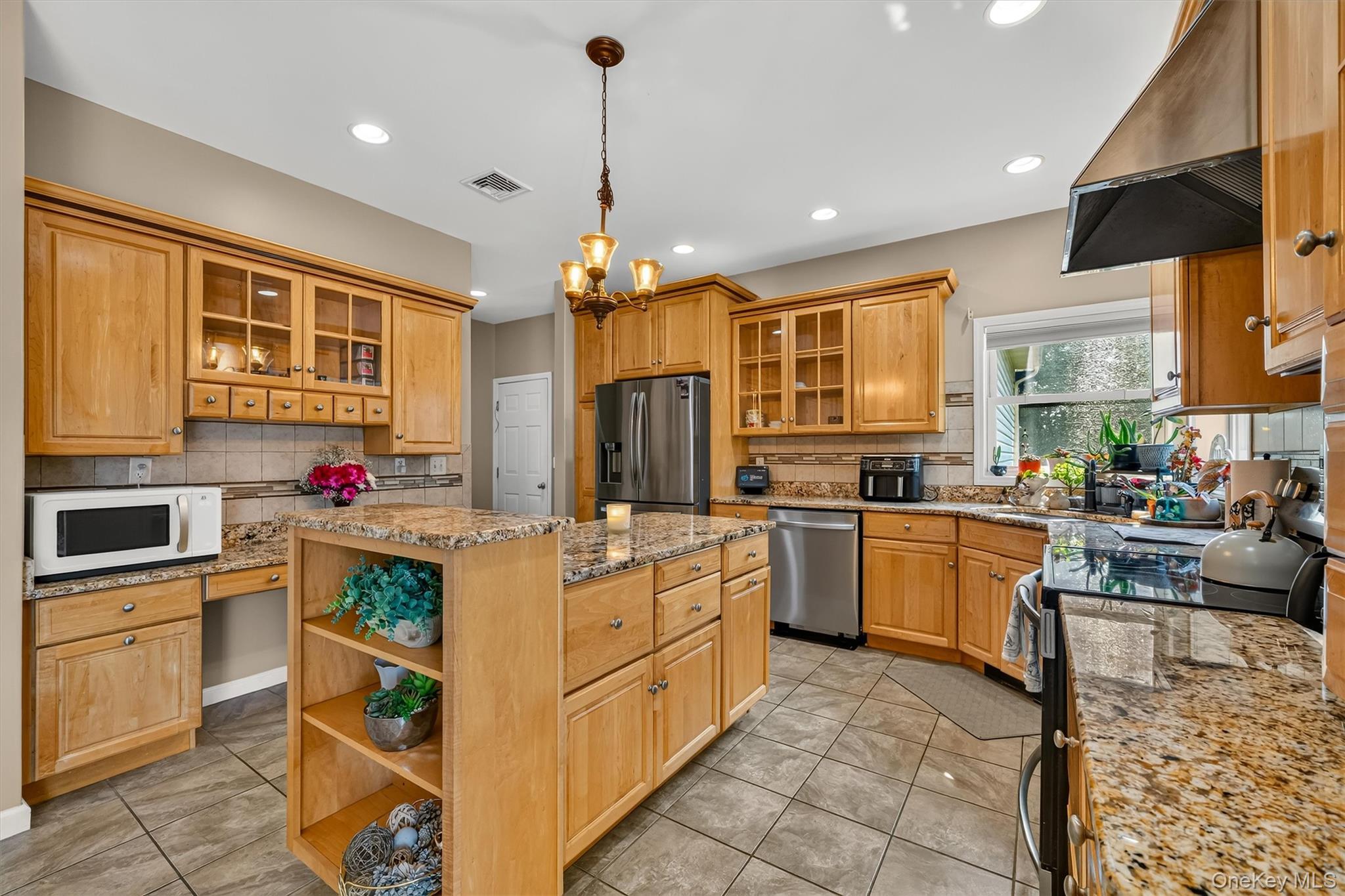 Single Family Winston Place Ulster County, NY 12542, MLS-1038030-13