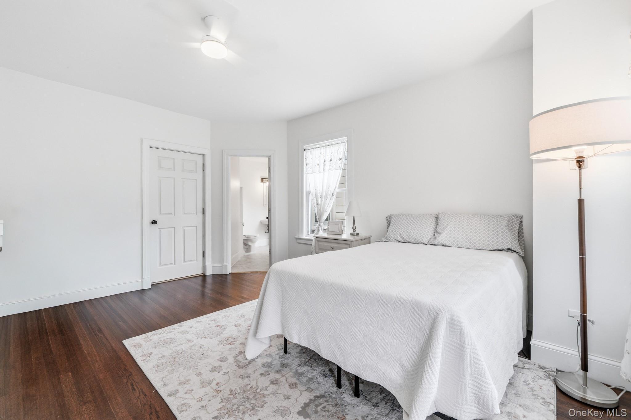 Single Family Bolton Place Westchester County, NY 10573, MLS-1038042-23
