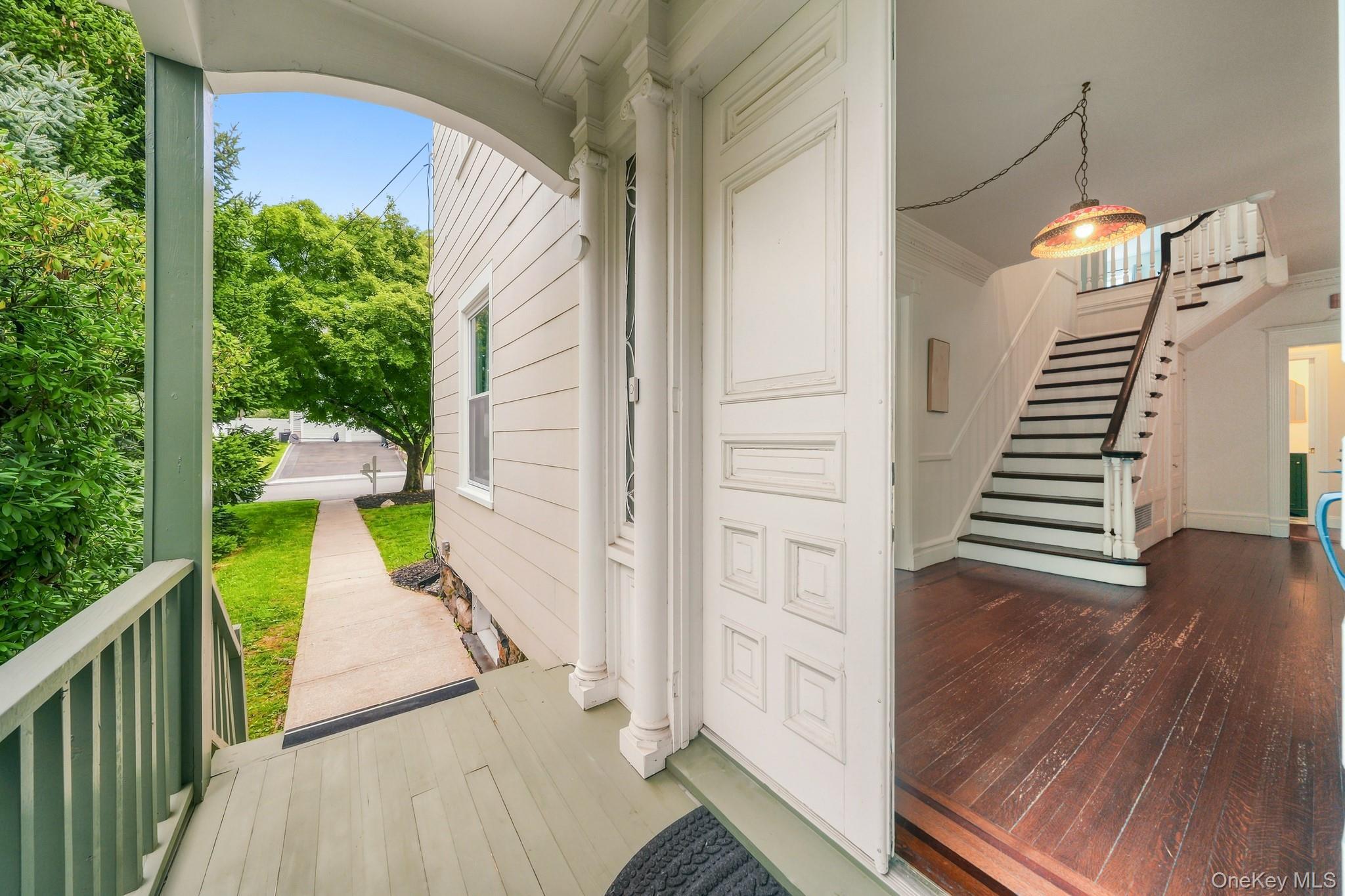 Single Family Bolton Place Westchester County, NY 10573, MLS-1038042-3