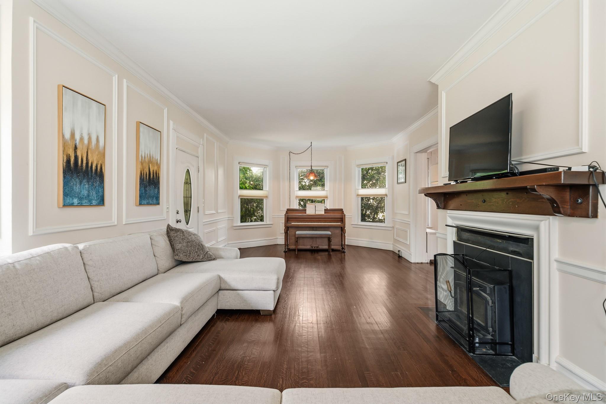 Single Family Bolton Place Westchester County, NY 10573, MLS-1038042-7