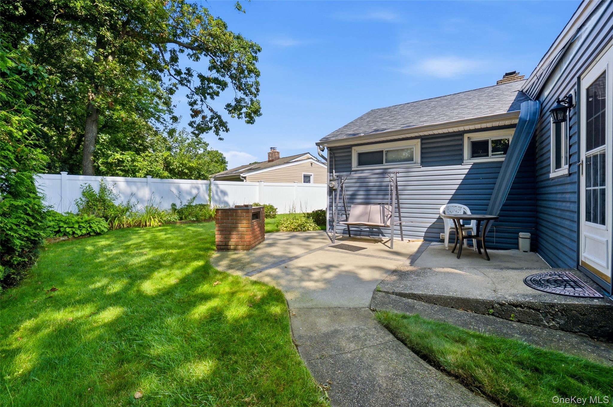 Single Family Parkwood Drive  Nassau County, NY 11566, MLS-1038051-17