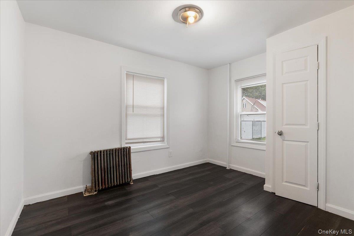 Single Family Stewart Avenue Nassau County, NY 11550, MLS-1038065-11