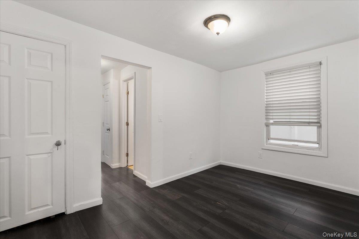 Single Family Stewart Avenue Nassau County, NY 11550, MLS-1038065-12