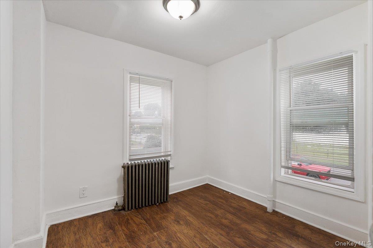 Single Family Stewart Avenue Nassau County, NY 11550, MLS-1038065-5