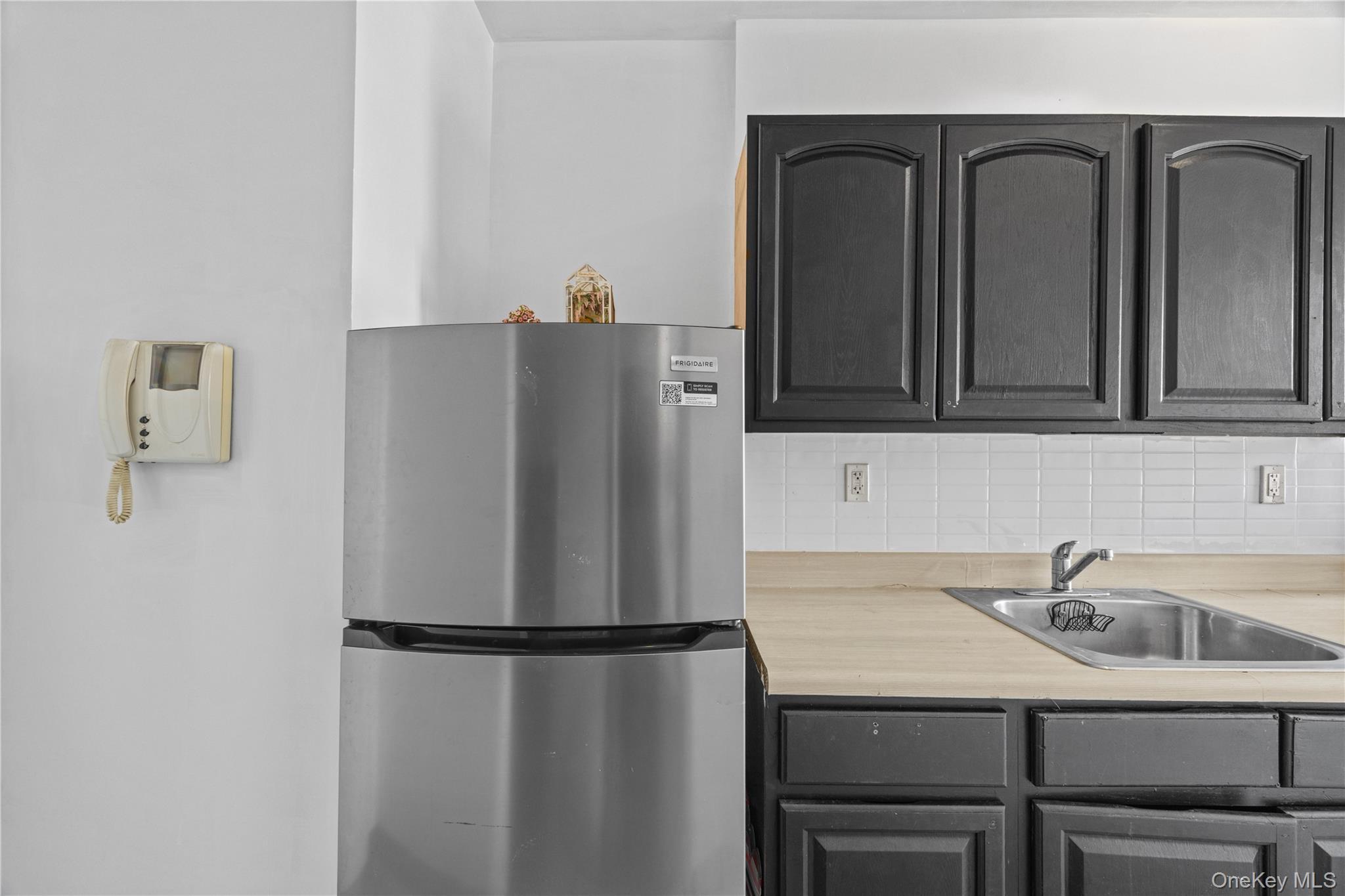 Coop Summit Avenue  Bronx, NY 10452, MLS-1038066-14