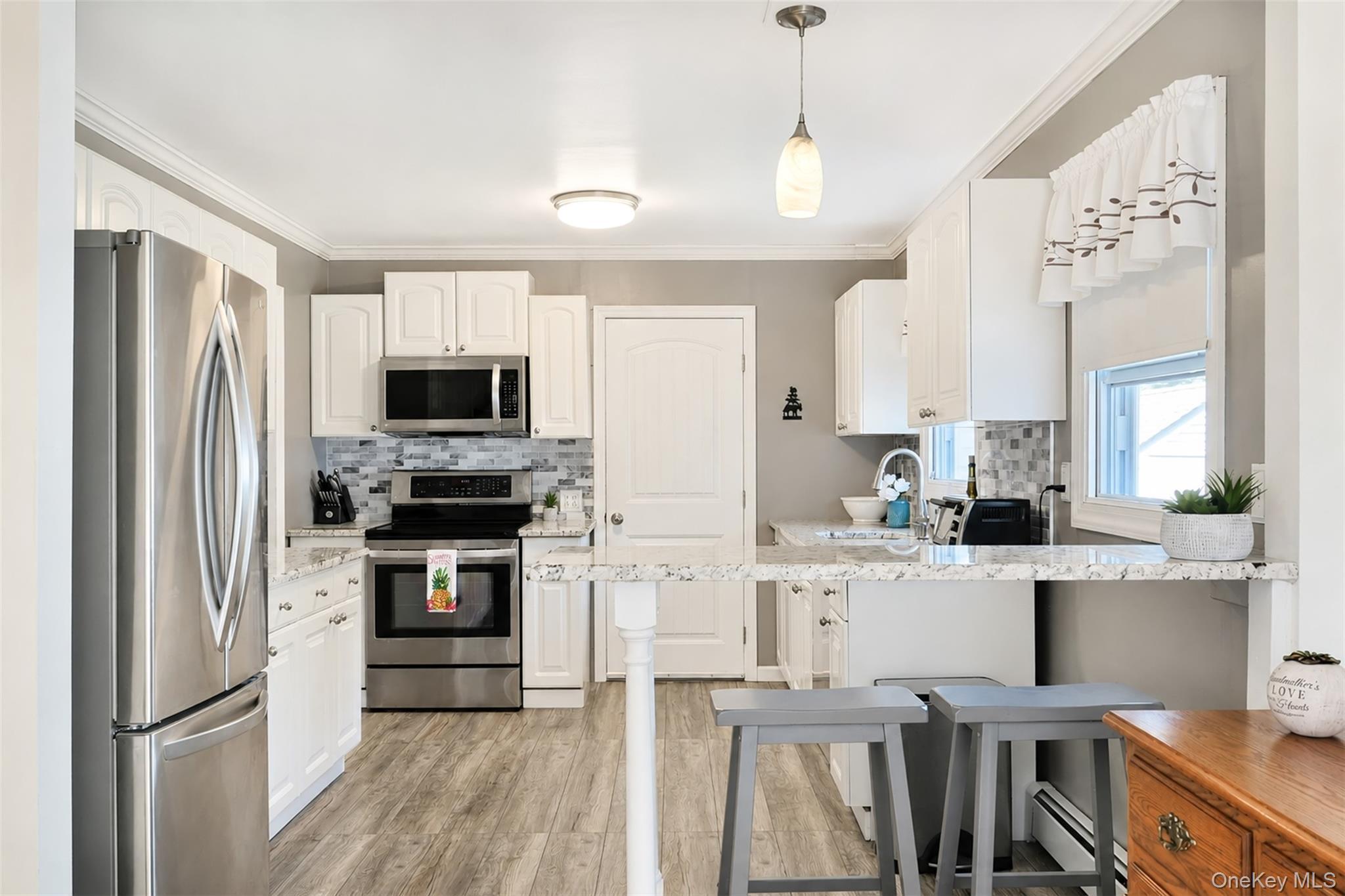 Single Family Regent Street Suffolk County, NY 11772, MLS-1038098-15
