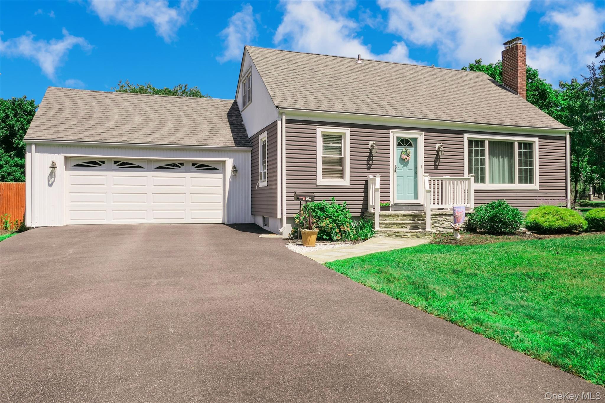 Single Family Regent Street Suffolk County, NY 11772, MLS-1038098-4