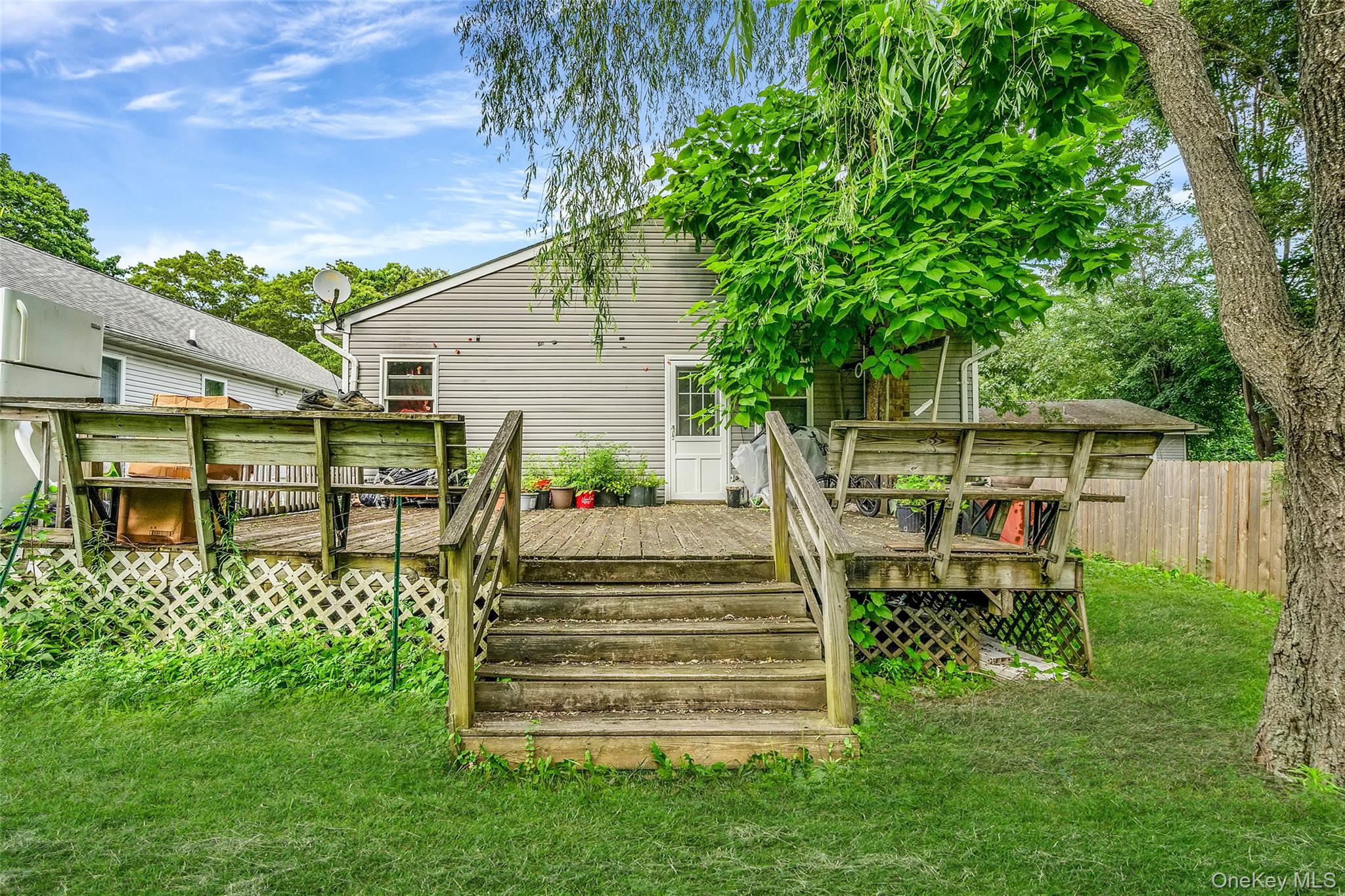 Single Family Glen Drive  Suffolk County, NY 11967, MLS-1038100-27