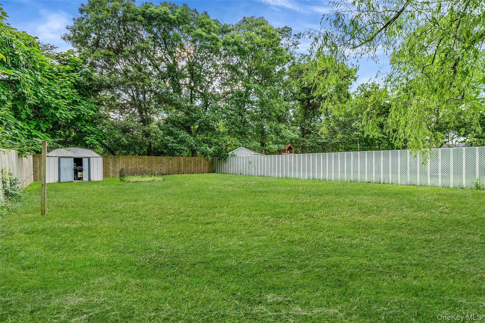 Single Family Glen Drive  Suffolk County, NY 11967, MLS-1038100-29