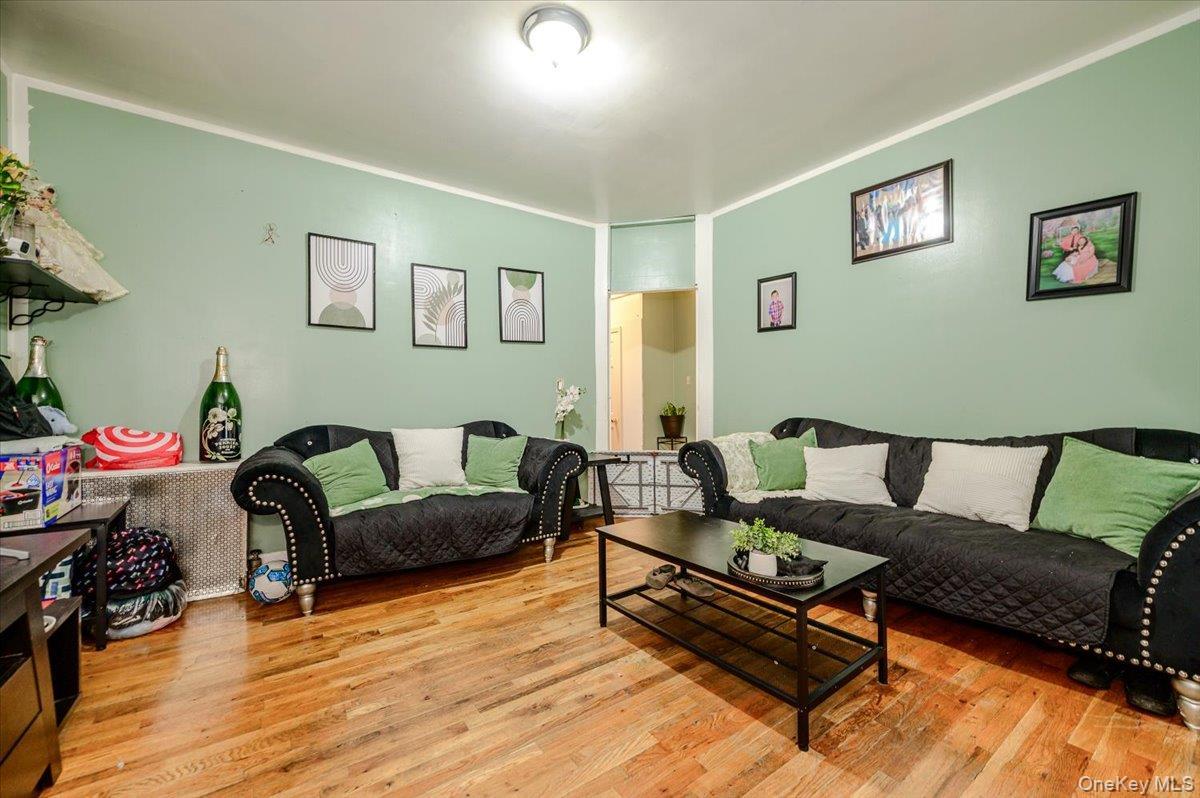 Single Family Van Nest Avenue Bronx, NY 10462, MLS-1038113-3