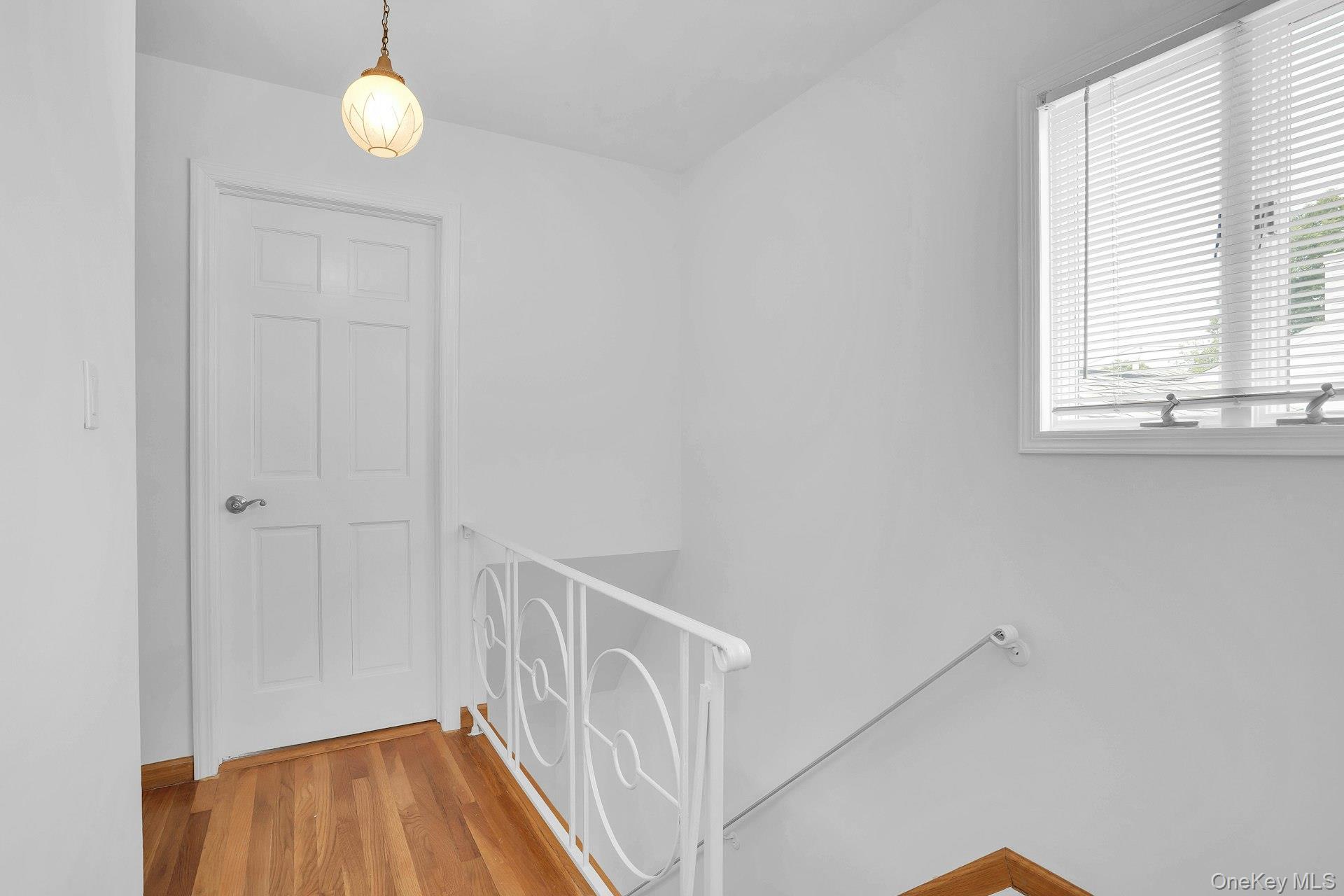 Single Family Tomkins Court Suffolk County, NY 11725, MLS-1038114-27
