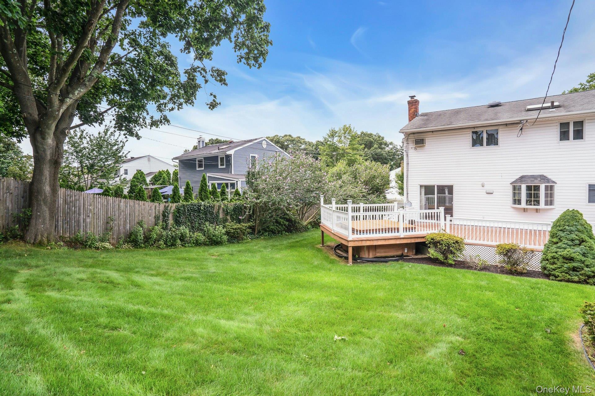 Single Family Tomkins Court Suffolk County, NY 11725, MLS-1038114-49