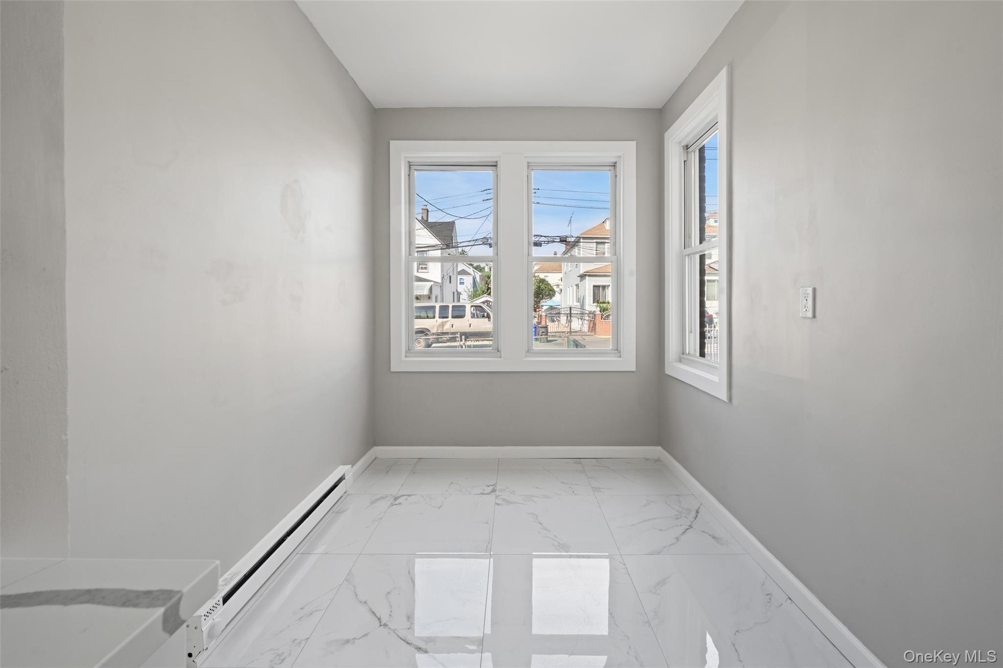 Single Family Amundson Avenue Bronx, NY 10466, MLS-1038117-6